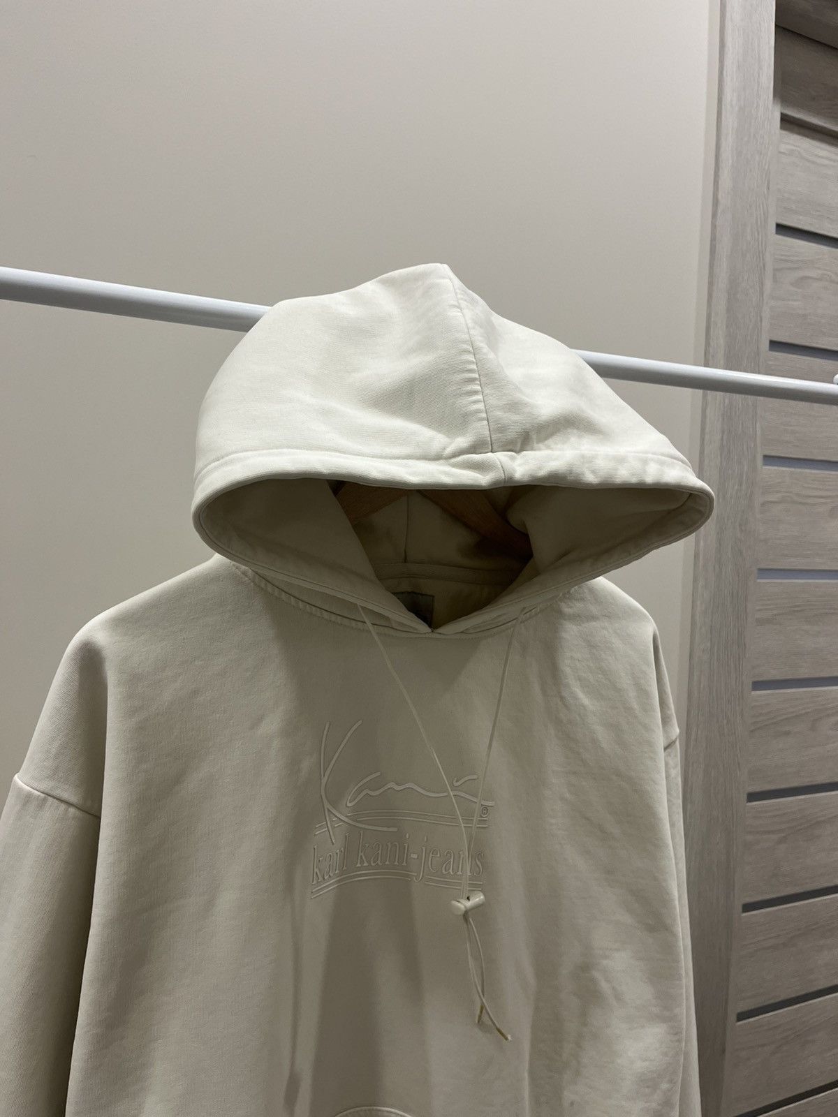 Karl Kani Hoodies Karl Kani Vintage Big Logo Beige Oversized Rap Tees Size US M / EU 48-50 / 2 - 2 Thumbnail