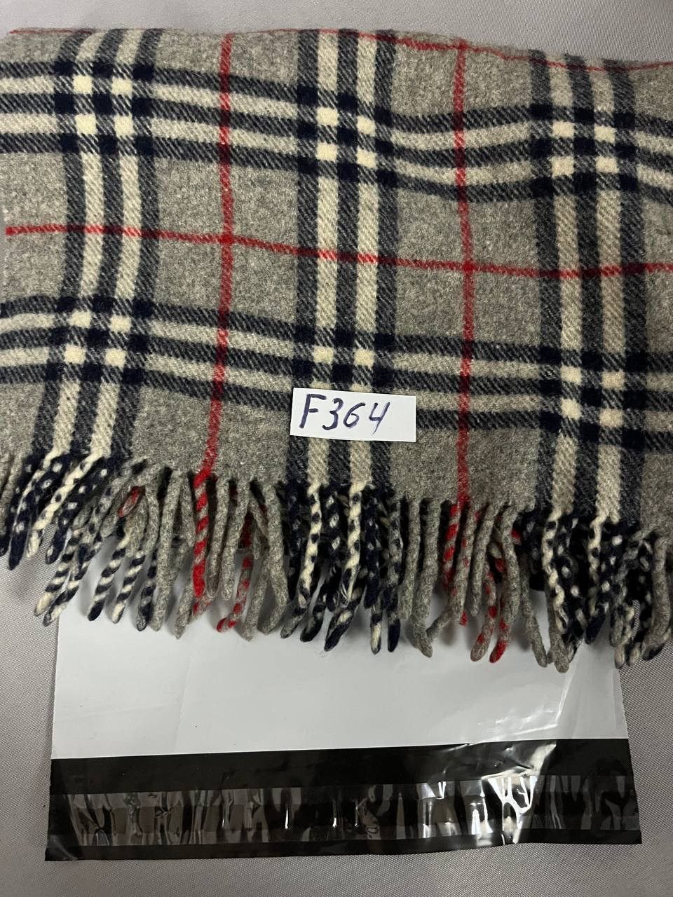 Burberry Burberry Nova Check Scarf Wool Size ONE SIZE - 13 Thumbnail