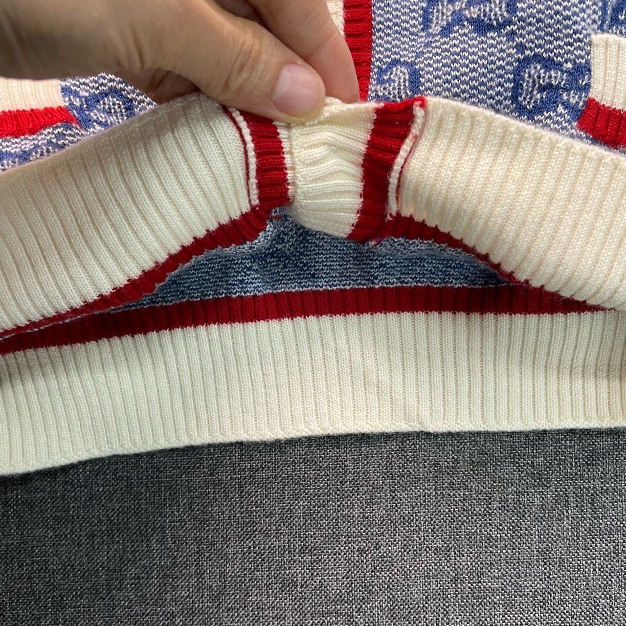 Gucci Gucci Blue and white full-print gold button cardigan sweate Size US S / EU 44-46 / 1 - 3 Thumbnail
