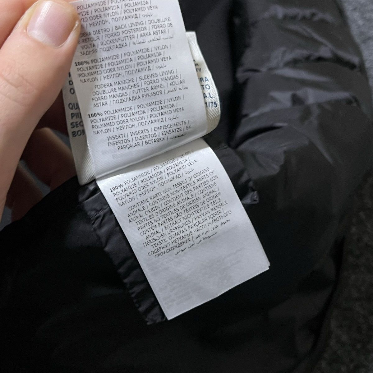 Moncler Moncler vest down Size M / US 6-8 / IT 42-44 - 24 Thumbnail