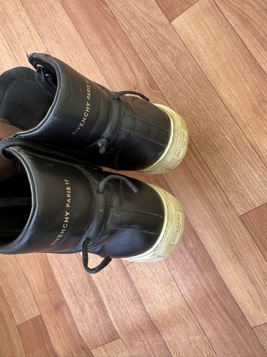 Givenchy Givenchy hightops sneakers like Saint Laurent Size US 10 / EU 43 - 11 Thumbnail