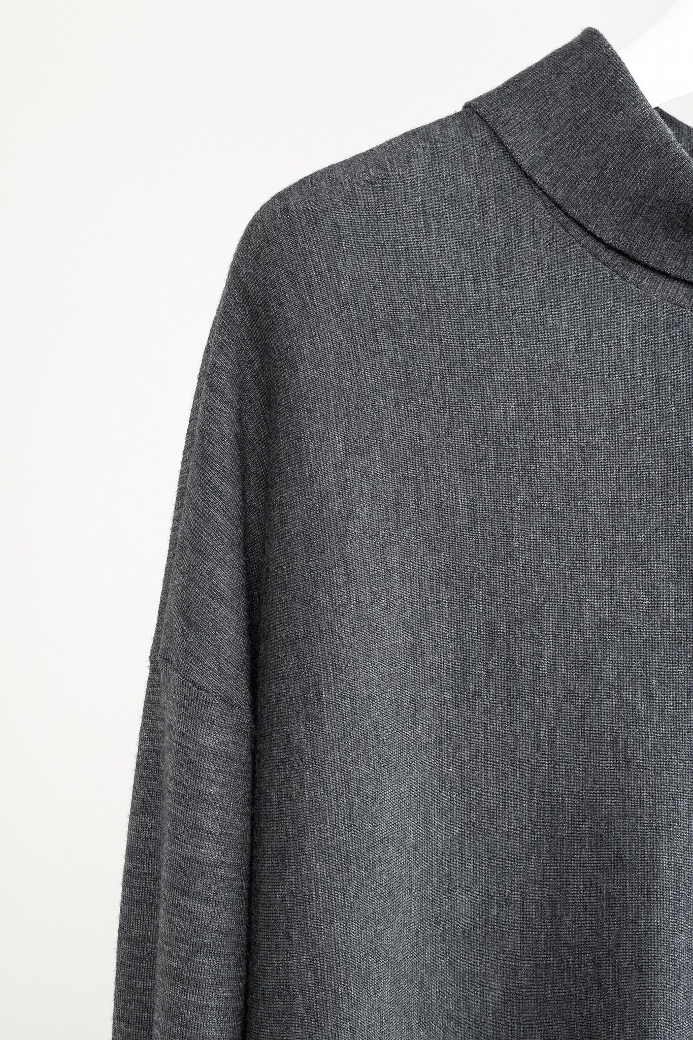 DOROTHEE SCHUMACHER Dorothee Schumacher Grey Wool-Blend Jeweled-Hem Sweater Size L / US 10 / IT 46 - 7 Thumbnail