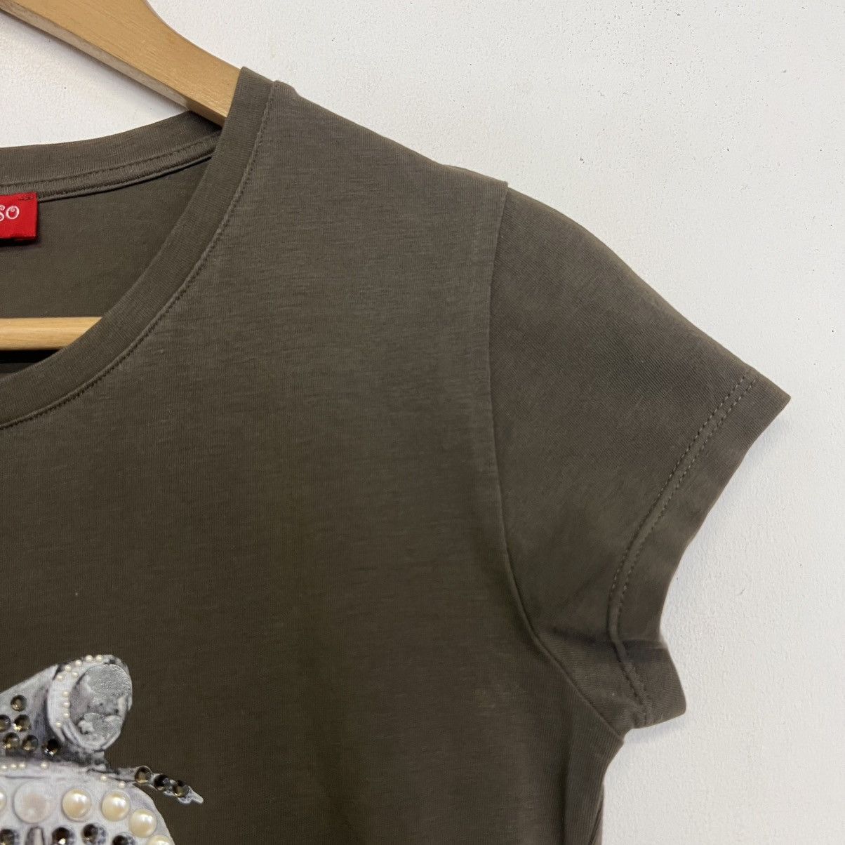 Japanese Brand CORSO ROSSO beaded and sequined Deco Art Scooter Tshirt Size S / US 4 / IT 40 - 4 Thumbnail
