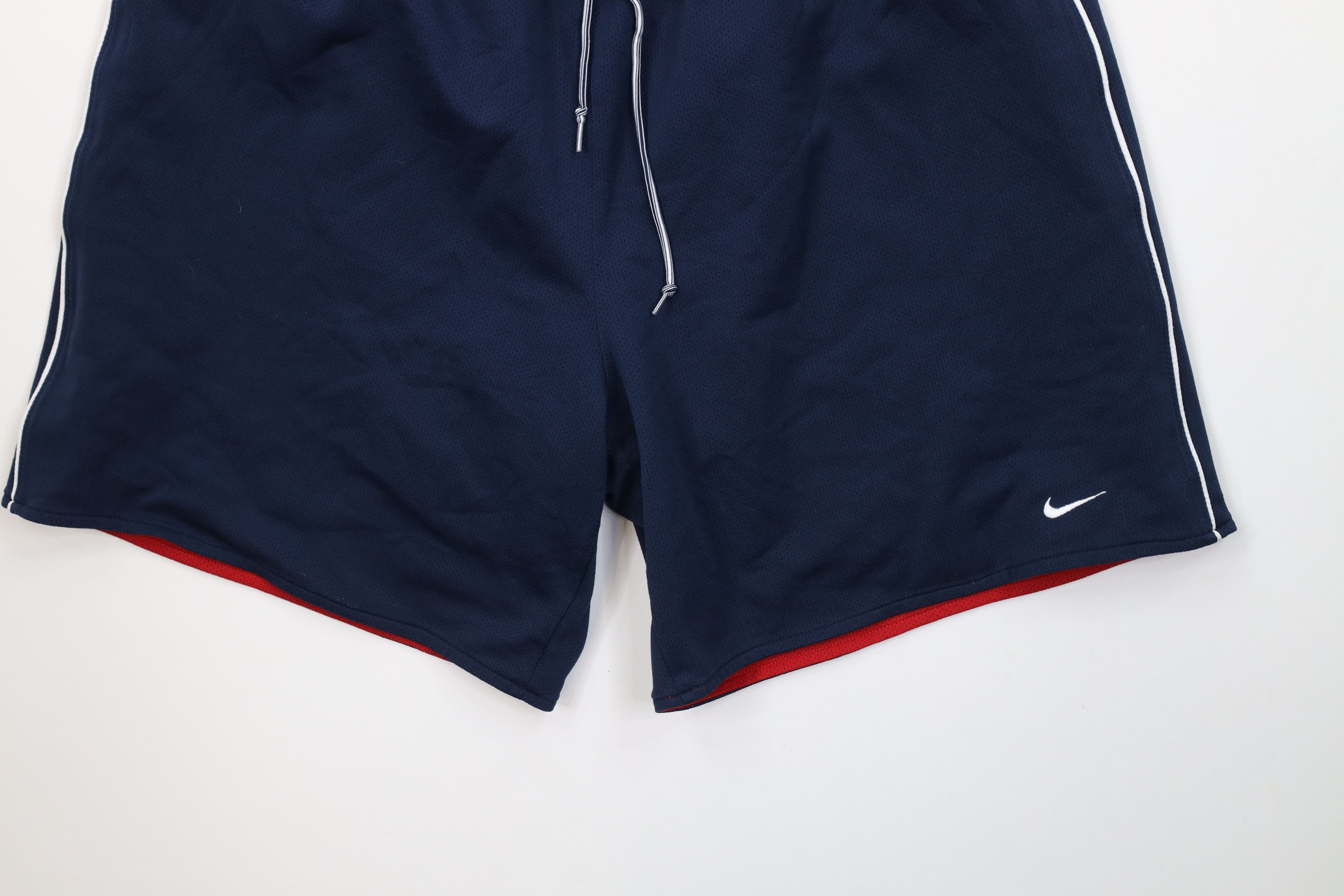 Nike Vintage Nike Reversible Jogging Soccer Shorts Mesh Red Blue Size US 36 / EU 52 - 10 Thumbnail