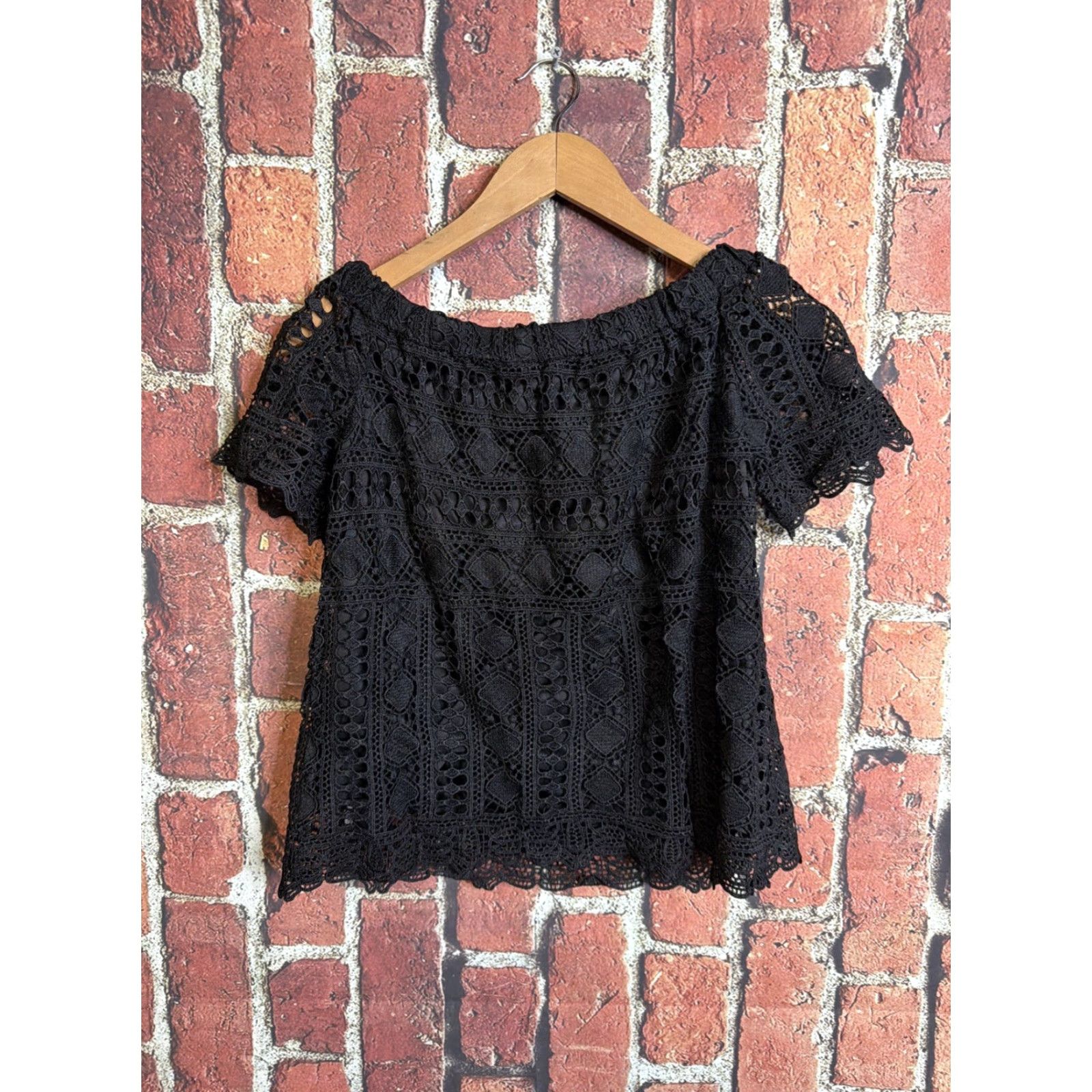 Anthropologie Sundays In Brooklyn Off The Shoulder Lace Eyelet Top XS Black Anthropologie Blouse Women Puff Sleeve Short Sleeve Bohemian Vintage No Size XS / US 0-2 / IT 36-38 - 3 Thumbnail