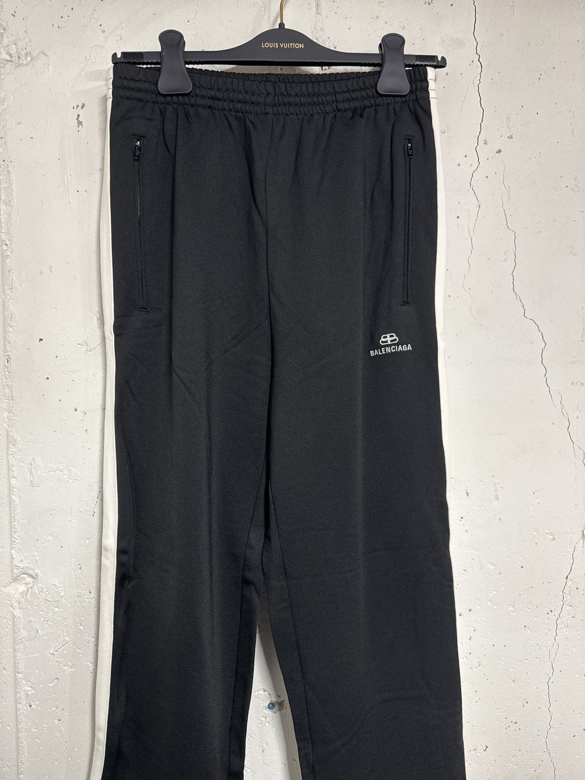 Balenciaga Balenciaga SS20 BB Lock Logo Track Pants With Side Stripe Size US 32 / EU 48 - 1 Thumbnail