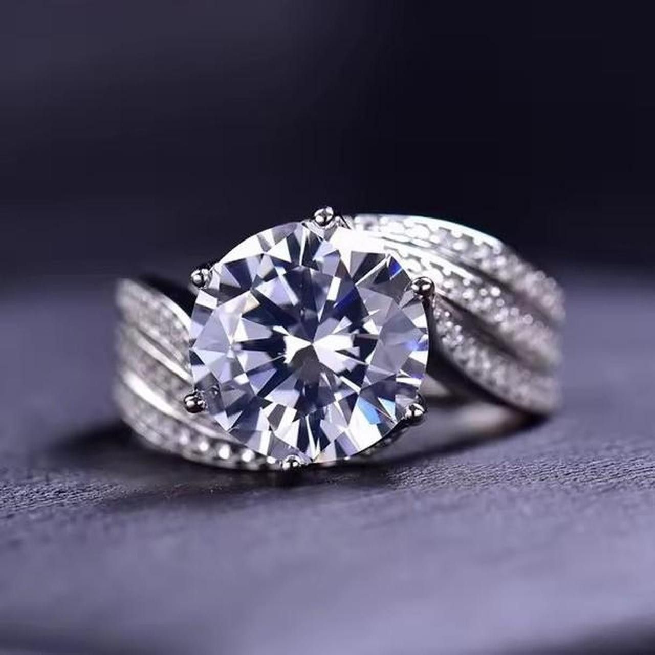 Other Size 8 14k white gold 4.5ct round brilliant solitaire ring Size ONE SIZE - 5 Thumbnail