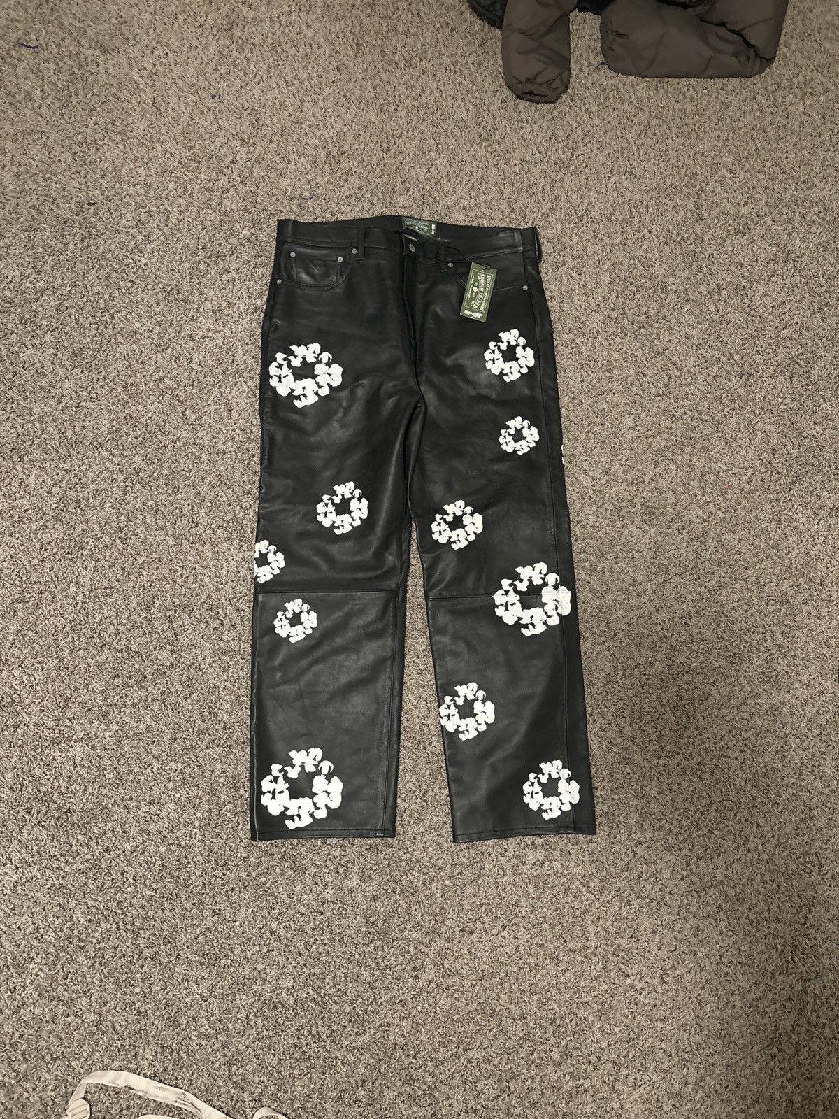 DENIM TEARS × Levi's Denim Tears x Levi's Leather Cotton Wreath Jeans Size US 40 / EU 56 - 1 Thumbnail