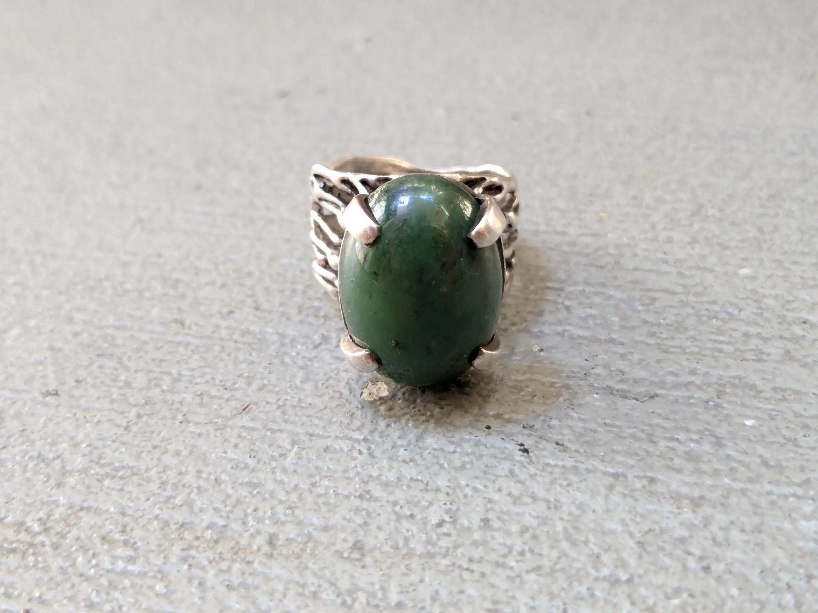 Jewelry Vintage Sterling Silver Ring Green Jade Brutalist Modern Size ONE SIZE - 5 Thumbnail