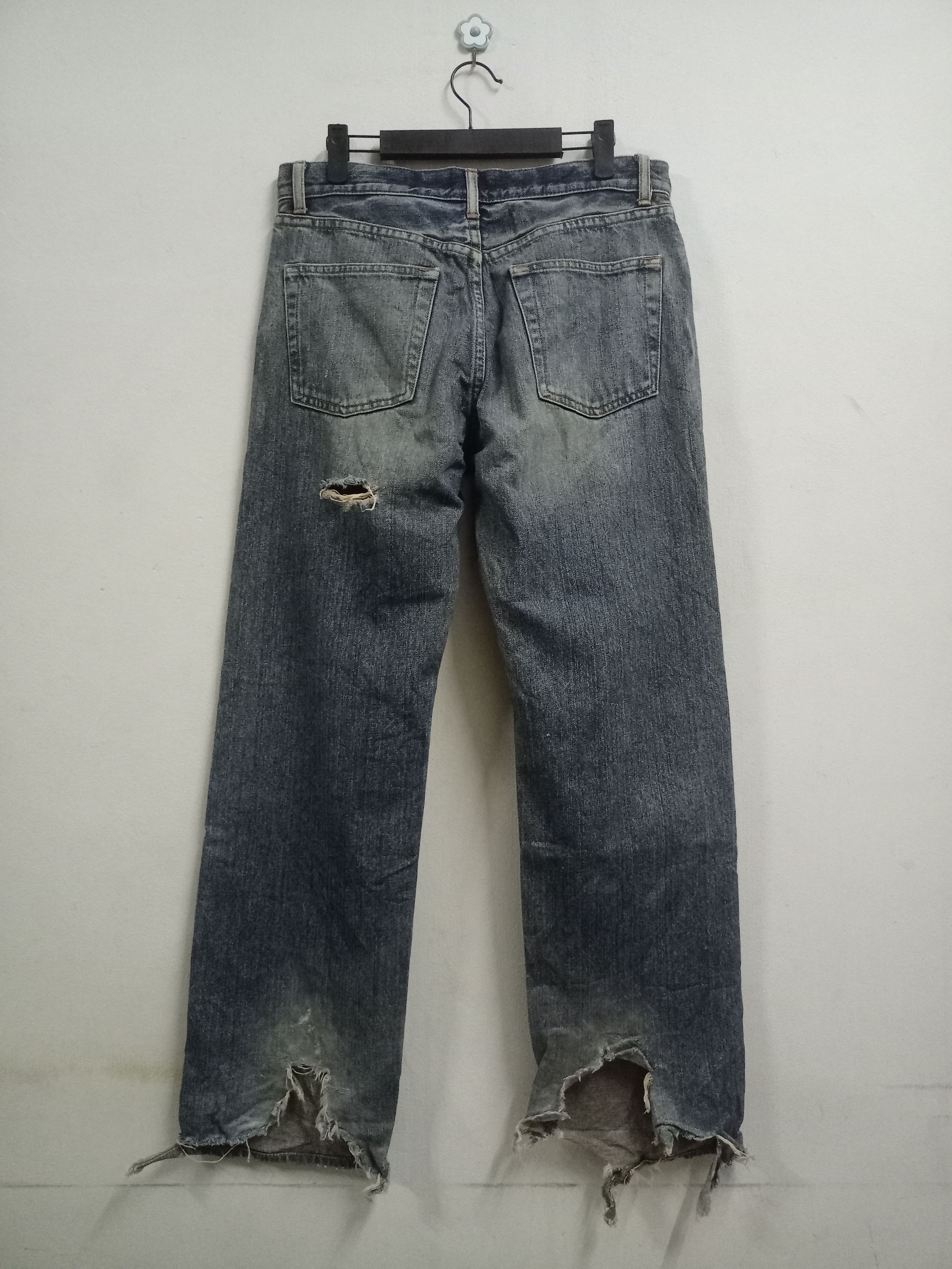 Japanese Brand Vintage Japanese Brand Thrashed Style Baggy Jeans Size US 32 / EU 48 - 2 Thumbnail