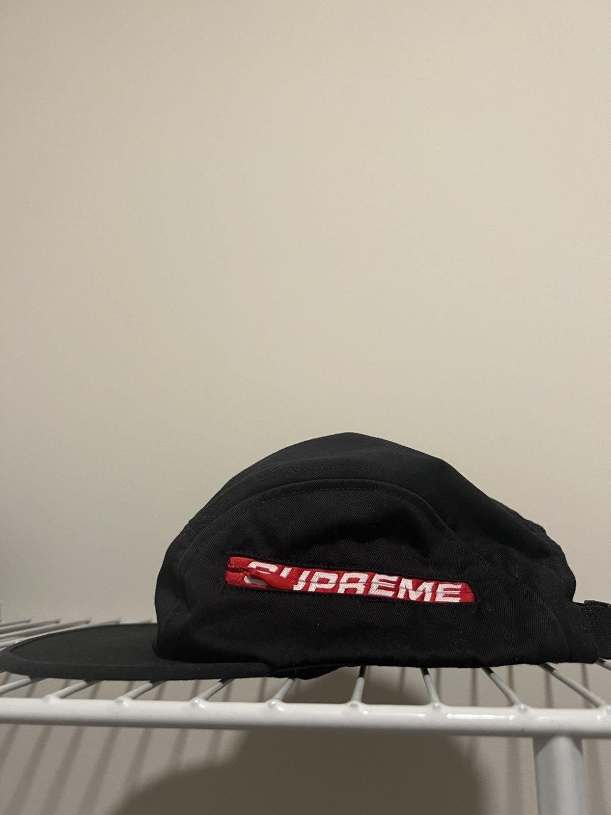 Supreme Supreme Side Zip Camp Cap Black/Red Size ONE SIZE - 2 Thumbnail