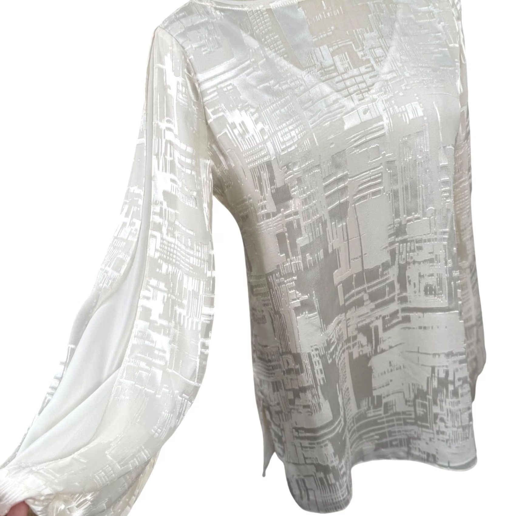 White House Black Market NWT WHBM Mairi Burnout Blouse Ecru Silk Blend Boat Neck Long Sleeve Geometric Burnout Pullover XS Size XS / US 0-2 / IT 36-38 - 5 Thumbnail
