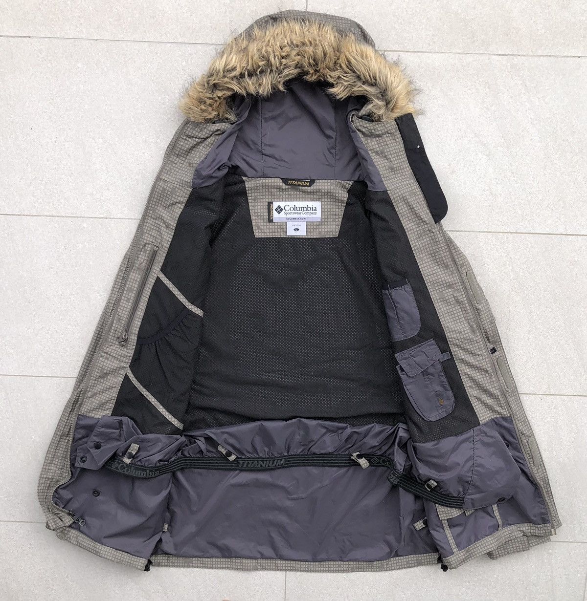 Columbia Columbia Titanium Extreme Shell Snowboarding Outdoor Jacket Size US L / EU 52-54 / 3 - 15 Thumbnail