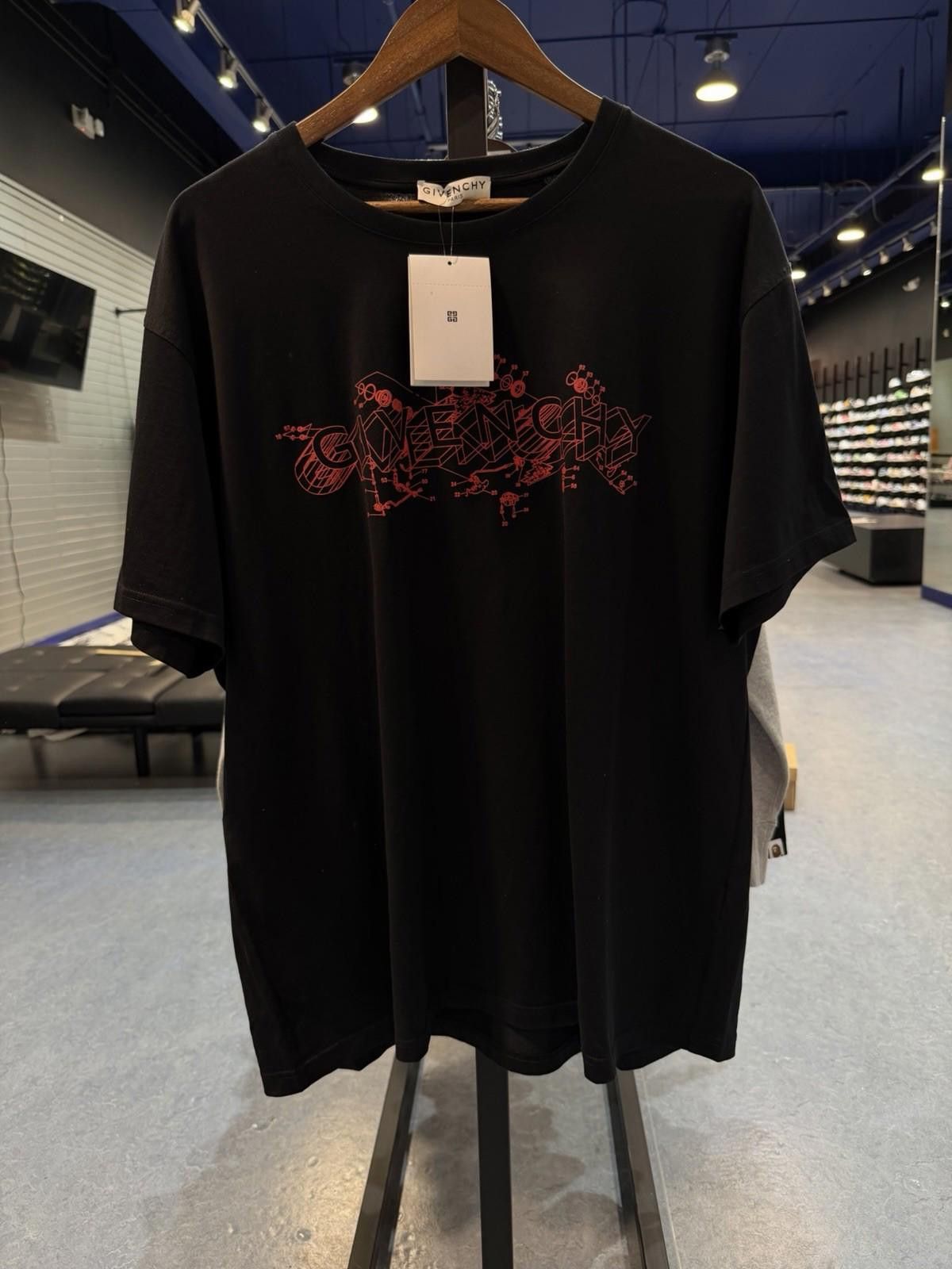 Givenchy Mens T-Shirt Givenchy Paris Black $550 Retail , Size XXL Size US XXL / EU 58 / 5 - 1 Thumbnail