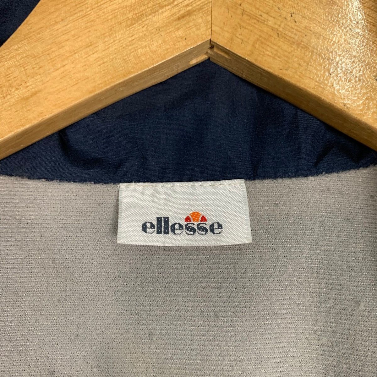 Ellesse ELLESSE Small Logo Light Jacket #0996-C44 Size US M / EU 48-50 / 2 - 16 Thumbnail