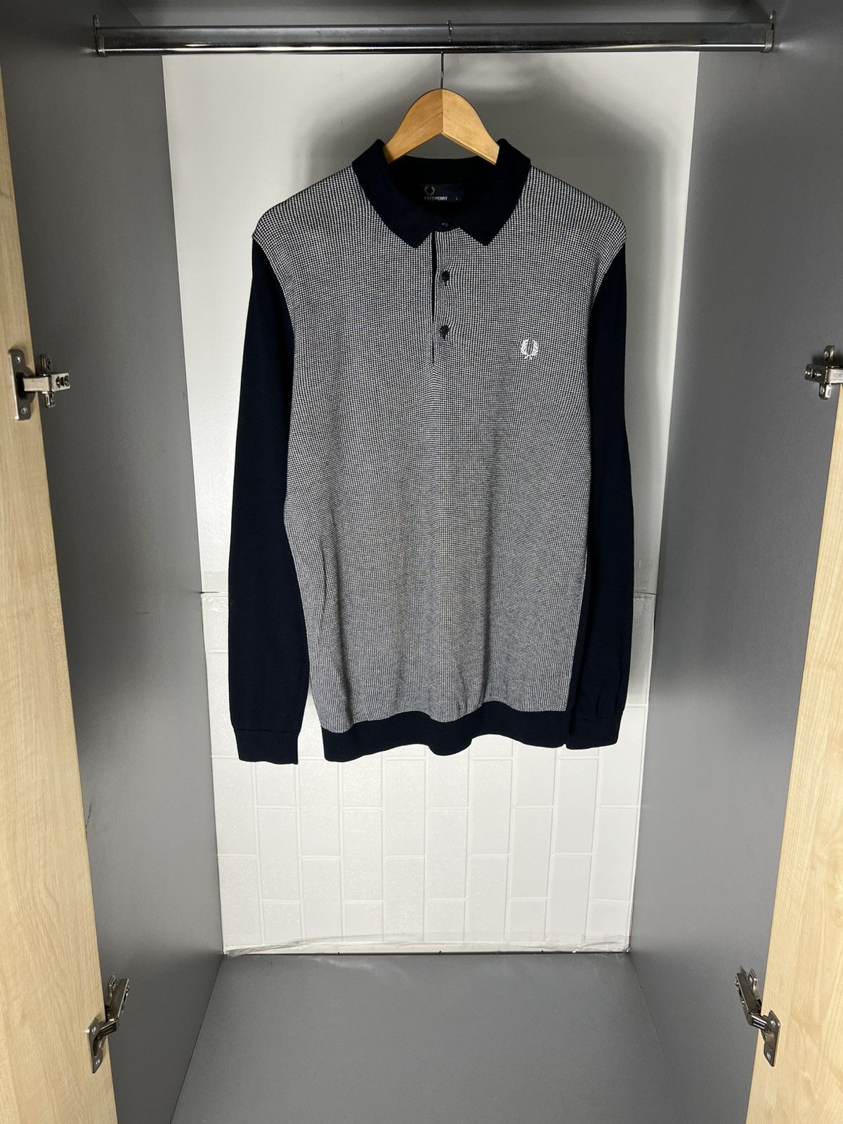 Fred Perry VINTAGE FRED PERRY LONG SLEEVE POLO CASUAL DESIGNER DELUX Size US L / EU 52-54 / 3 - 2 Thumbnail