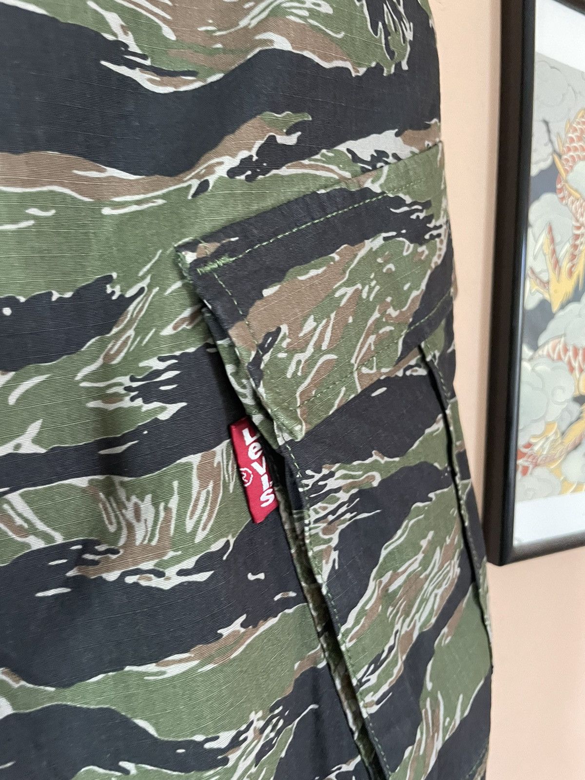 Levi's Levi’s lo-ball tiger camo cargo pants Size US 36 / EU 52 - 5 Thumbnail