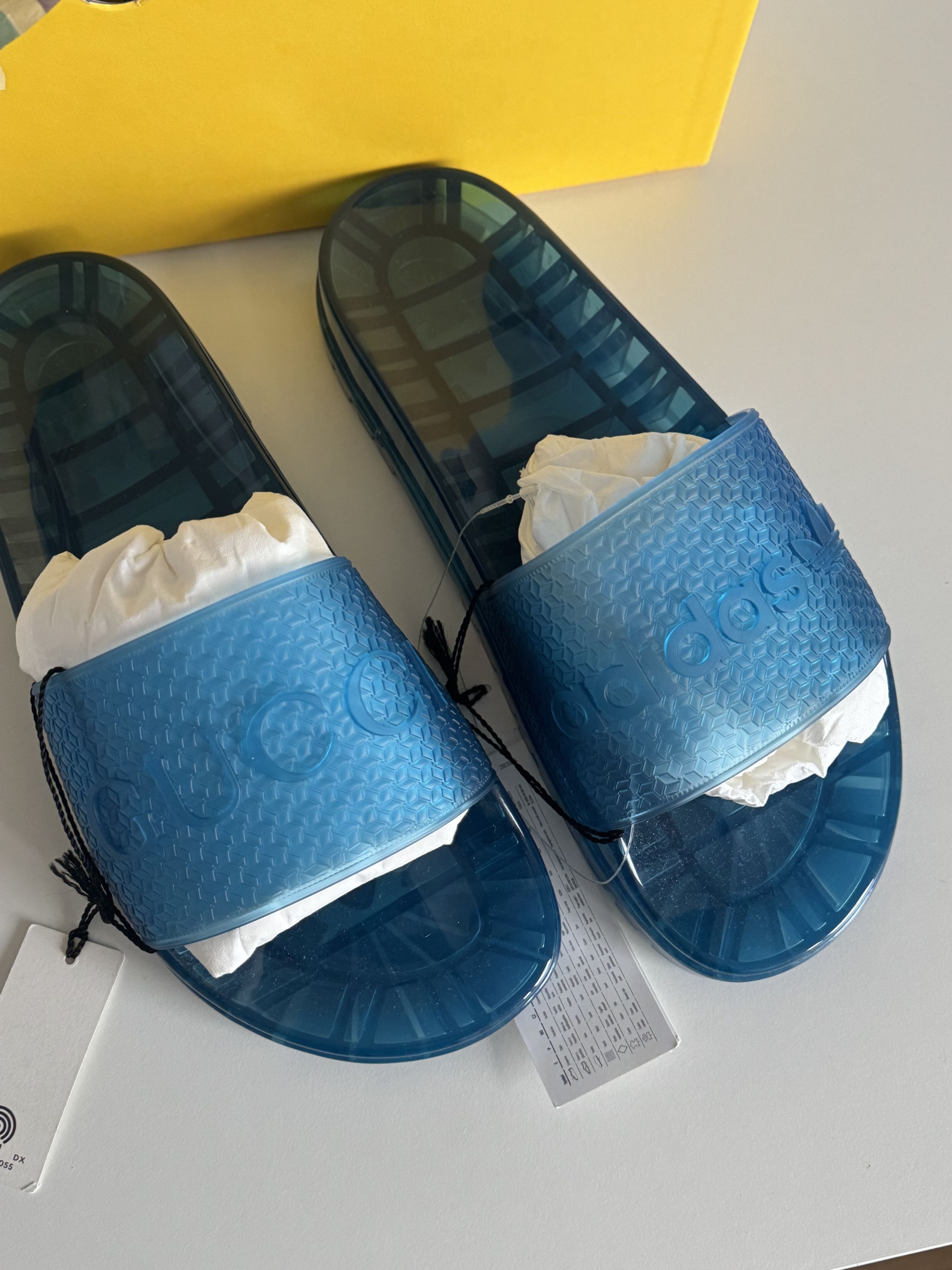 Adidas × Gucci Adidas X Gucci slide | Brand new | size 9 Size US 9 / EU 42 - 2 Thumbnail