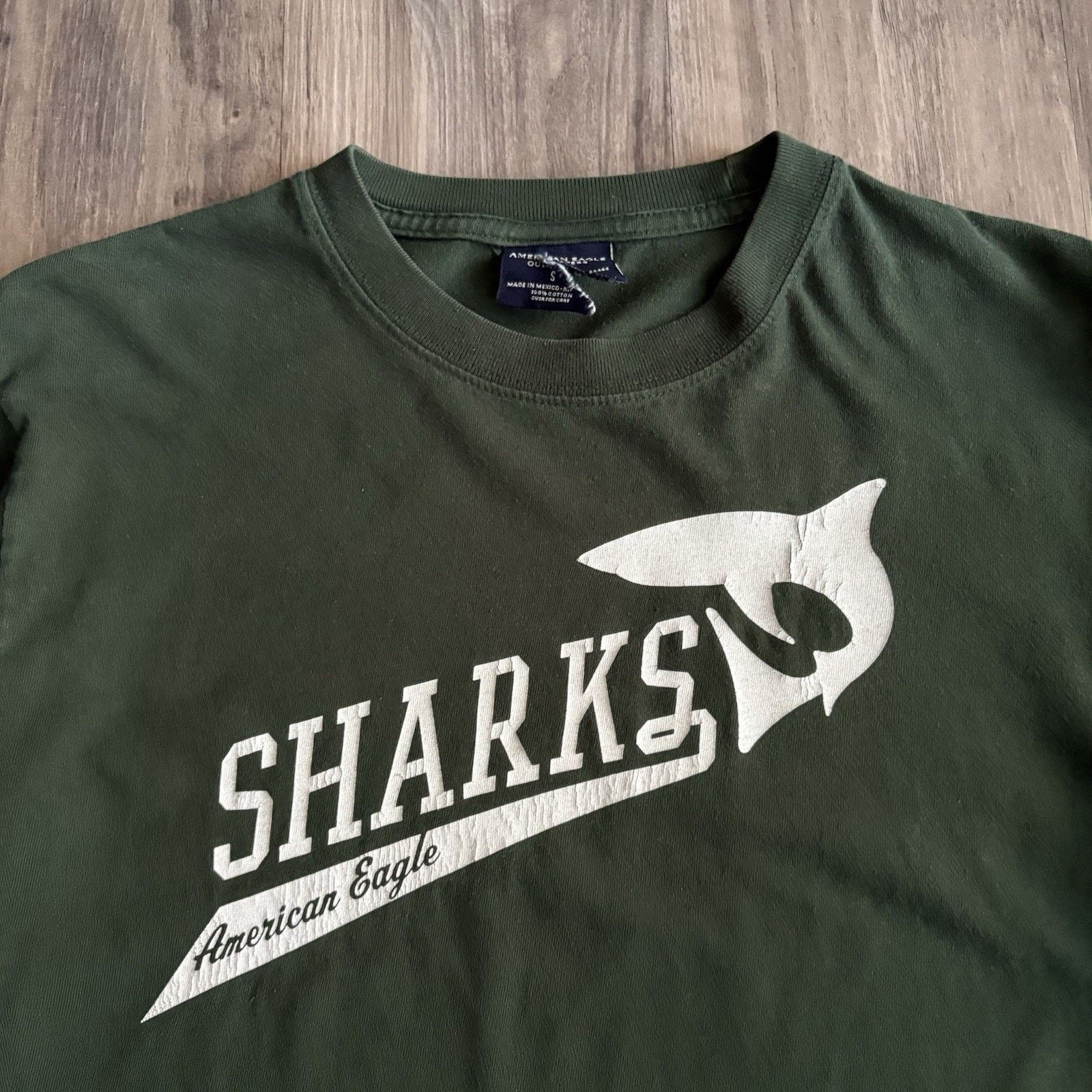 American Eagle Outfitters × Vintage Vintage American Eagle T-Shirt Men's Size S Green Sharks Size US S / EU 44-46 / 1 - 4 Thumbnail