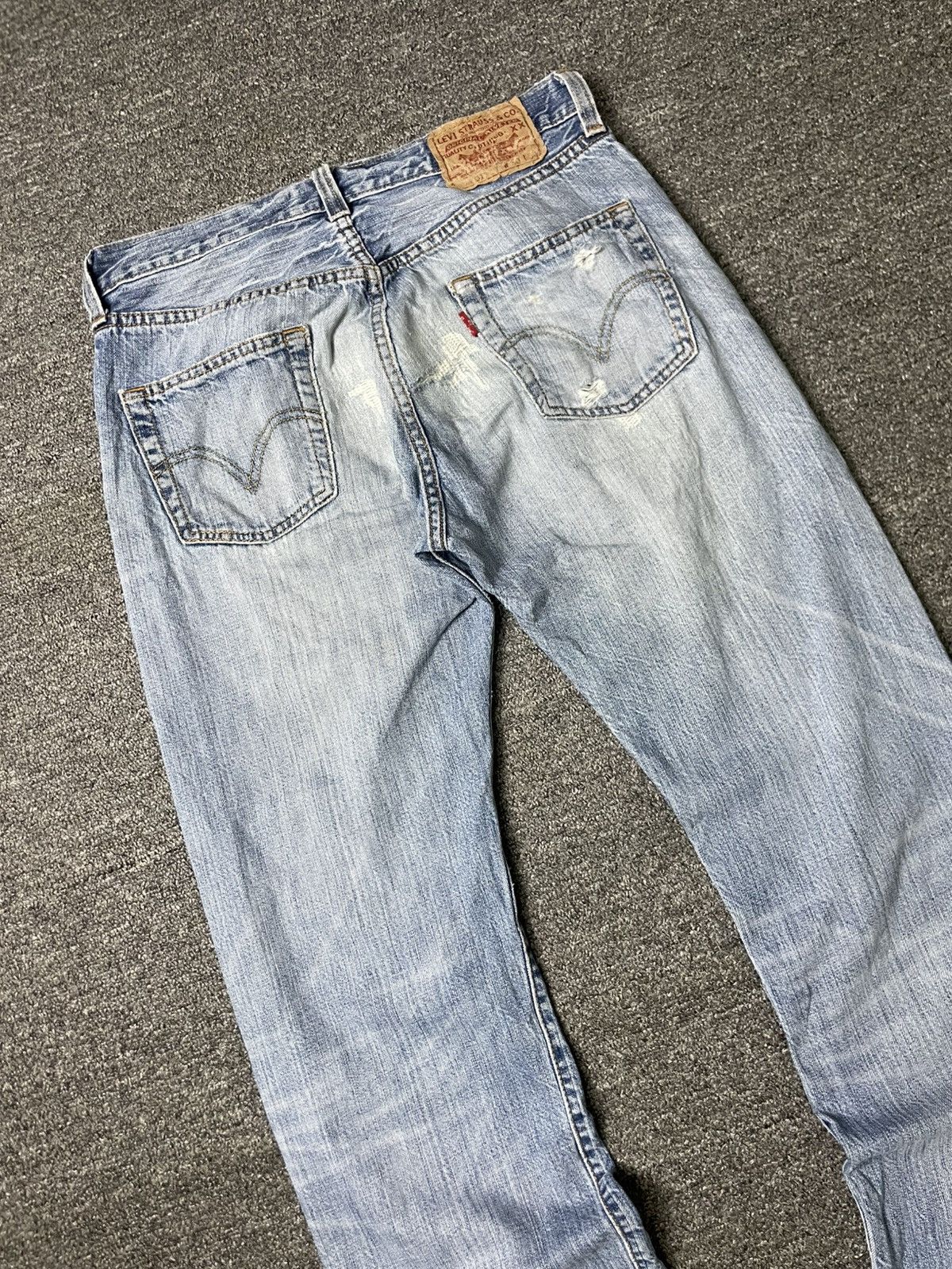 Levi's × Vintage Vintage Levi’s Distressed Denim Jeans (67) Size US 30 / EU 46 - 20 Thumbnail