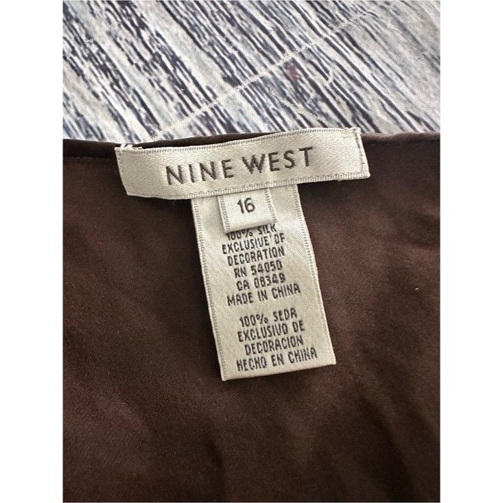 Nine West Vintage Y2K Nine West 100% Silk Beaded Sleeveless Blouse Size L / US 10 / IT 46 - 6 Thumbnail