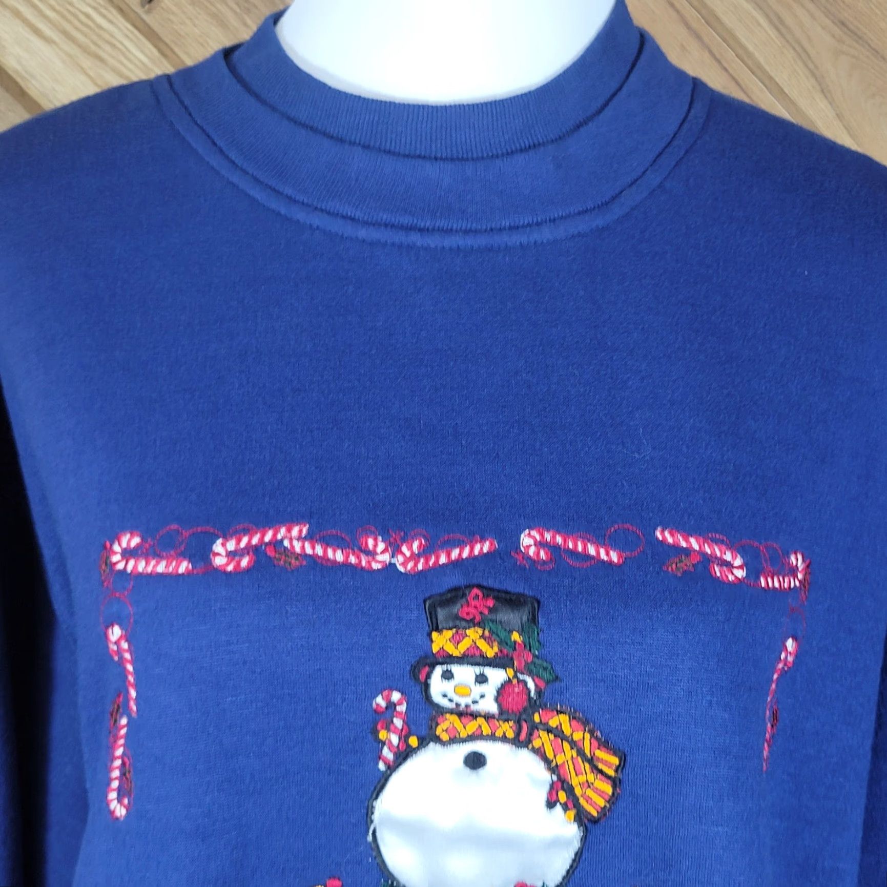 Vintage Nutcracker Womens Plus Size Embroidered Christmas Pullover Sweater Blue 2X Ladies Raglan Sleeve Mock Neck Christmas Theme Pullover Size XXL / US 16-18 / IT 52-54 - 3 Thumbnail
