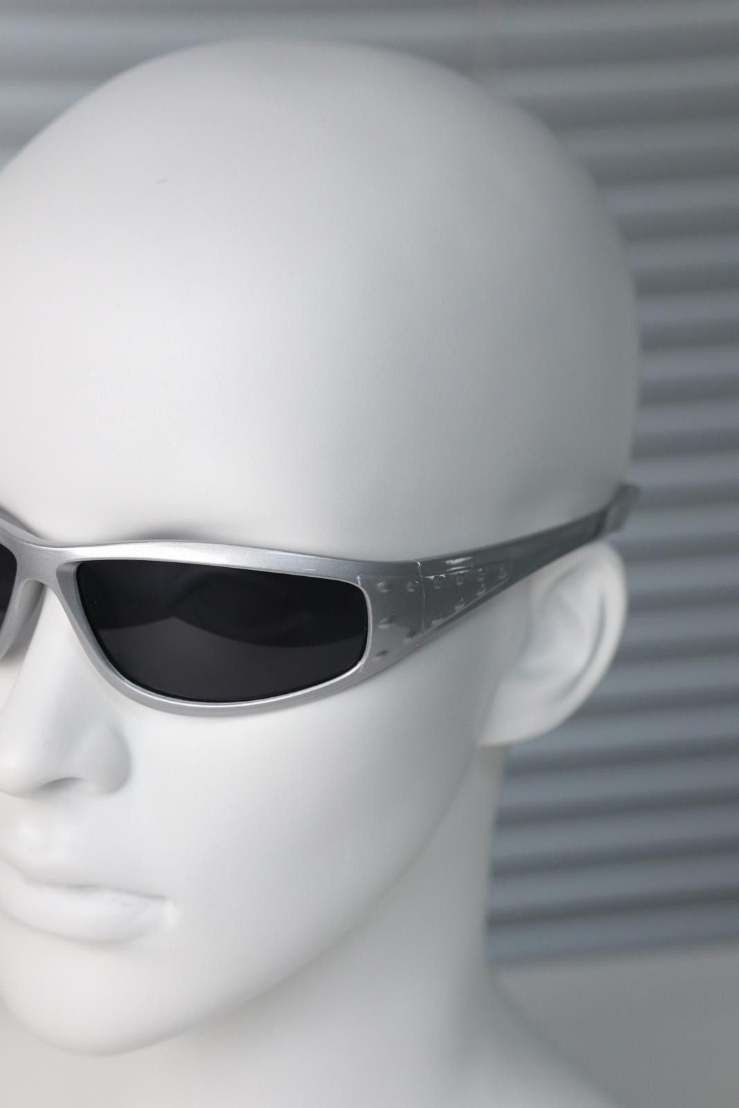 Other Vtg Y2k Avant Garde Futuristic Sunglasses Silver Unisex OS Size ONE SIZE - 6 Thumbnail