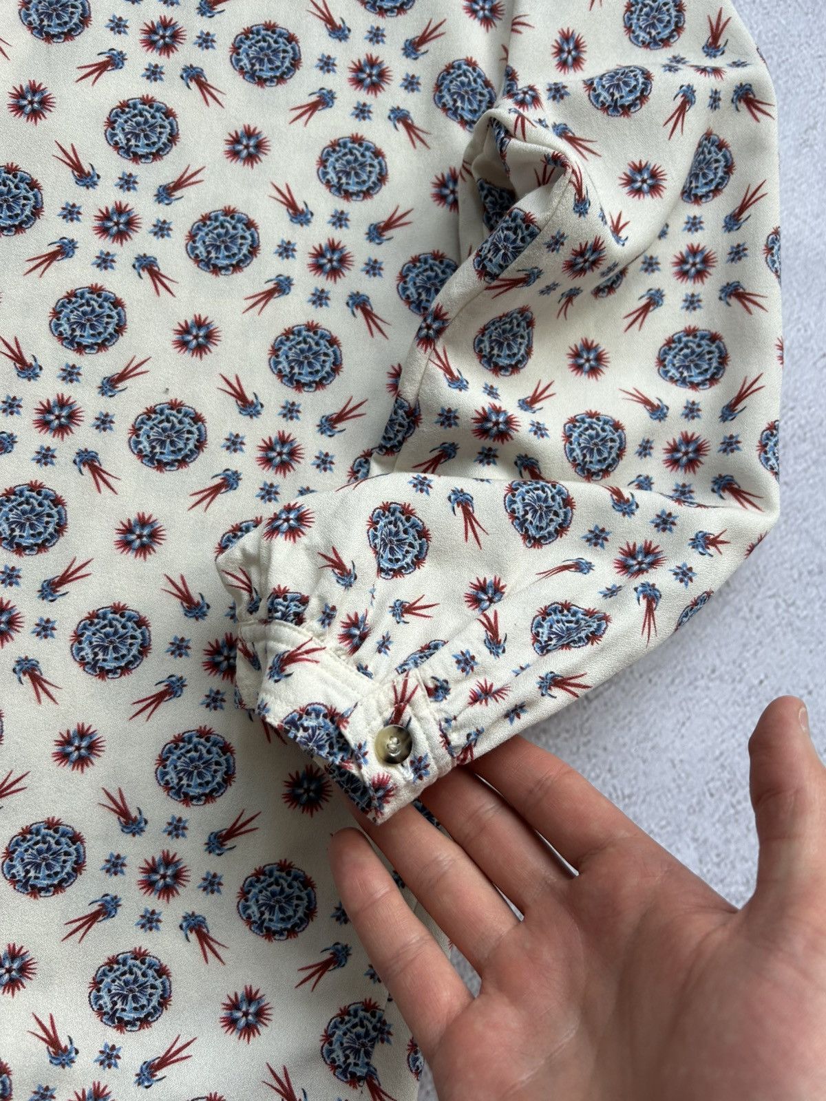 A.P.C. × Designer A.P.C. Premium women's flower drawings blouse size S Size S / US 4 / IT 40 - 11 Thumbnail