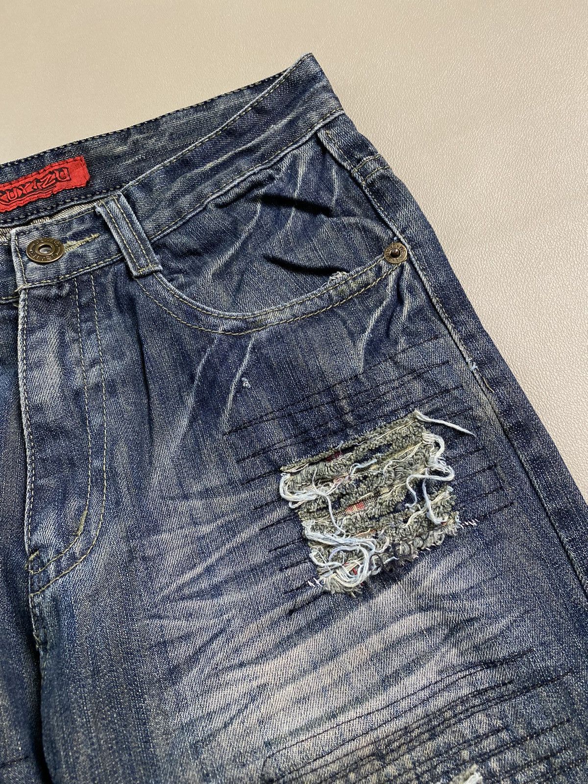 If Six Was Nine × Japanese Brand × Le Grande Bleu (L.G.B.) 2000s Kuyizu Distressed Grunge Denim Jeans Size US 31 - 6 Thumbnail