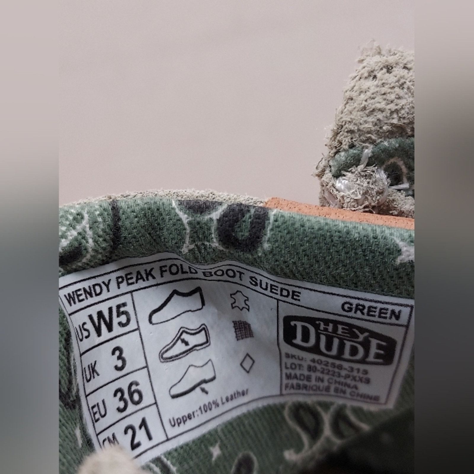 Other Hey Dude Womens Green Wendy Peak Fold Boot Suede Size 5 Size US 5 / IT 35 - 9 Thumbnail
