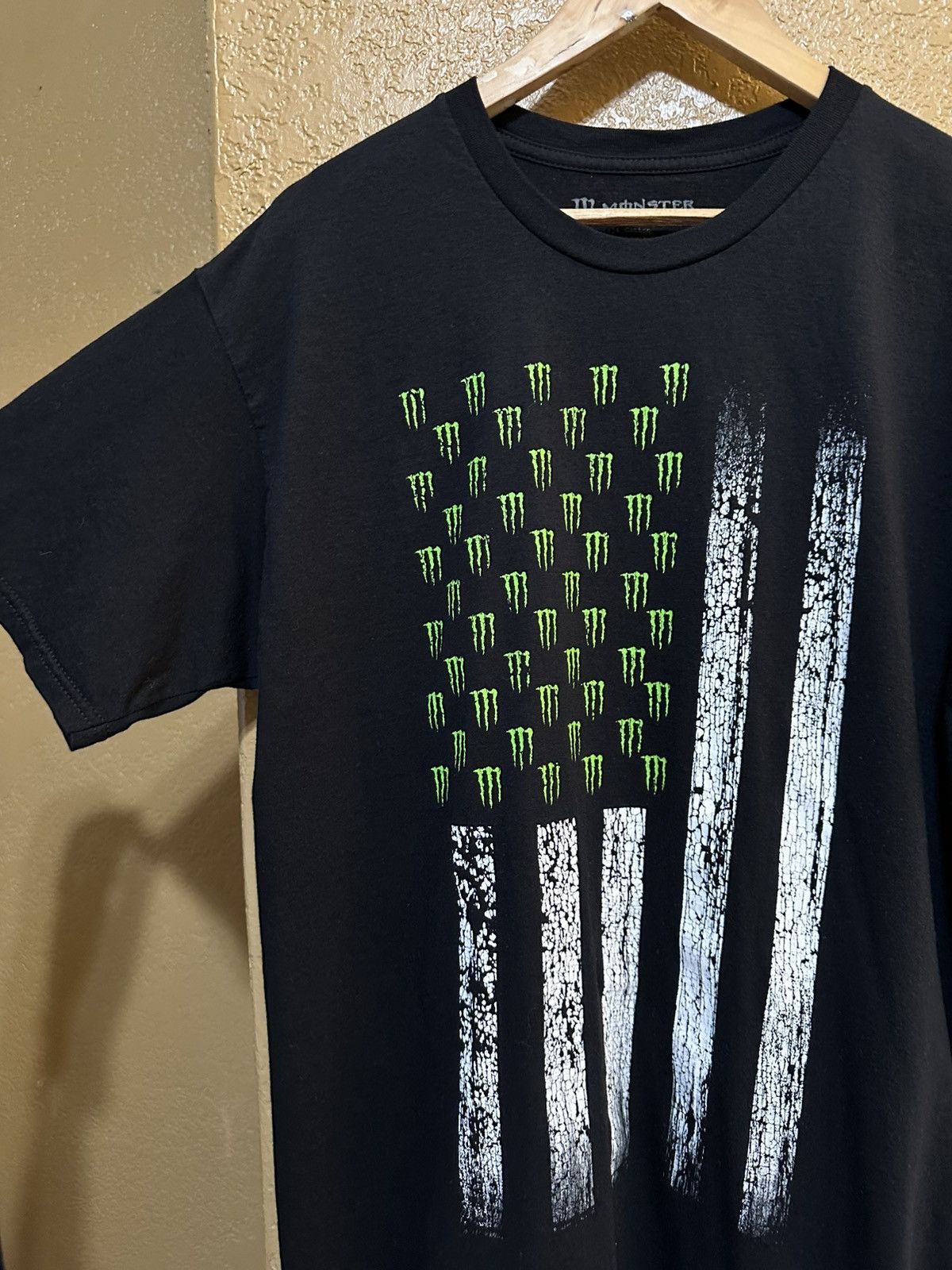 Vintage 🦠 crazy Vintage Monster Energy Flag tee shirt large Size US L / EU 52-54 / 3 - 2 Thumbnail