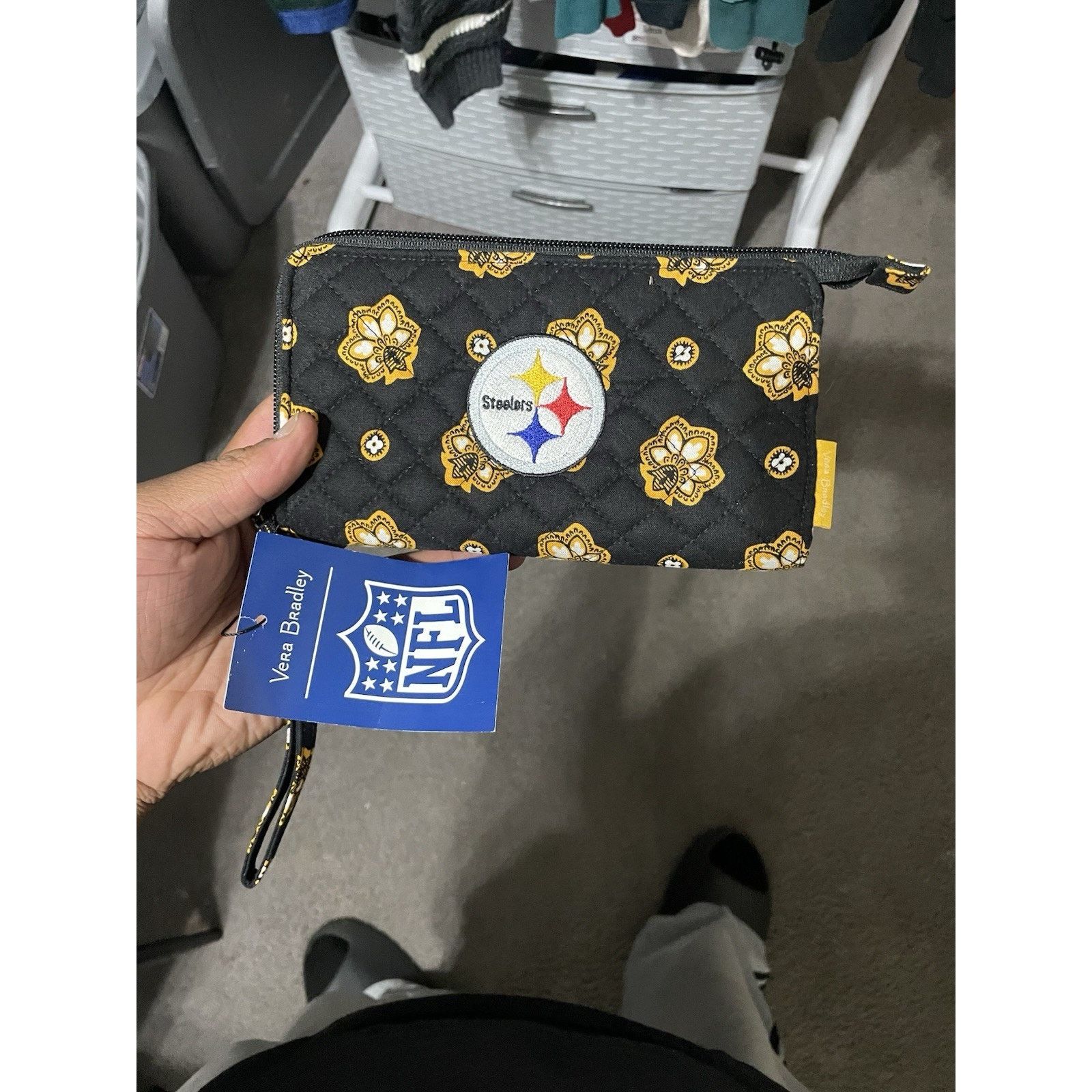 Vera Bradley NWT Vera Bradley Pittsburgh Steelers NFL RFID $65 Retail Size 30 - 1 Thumbnail