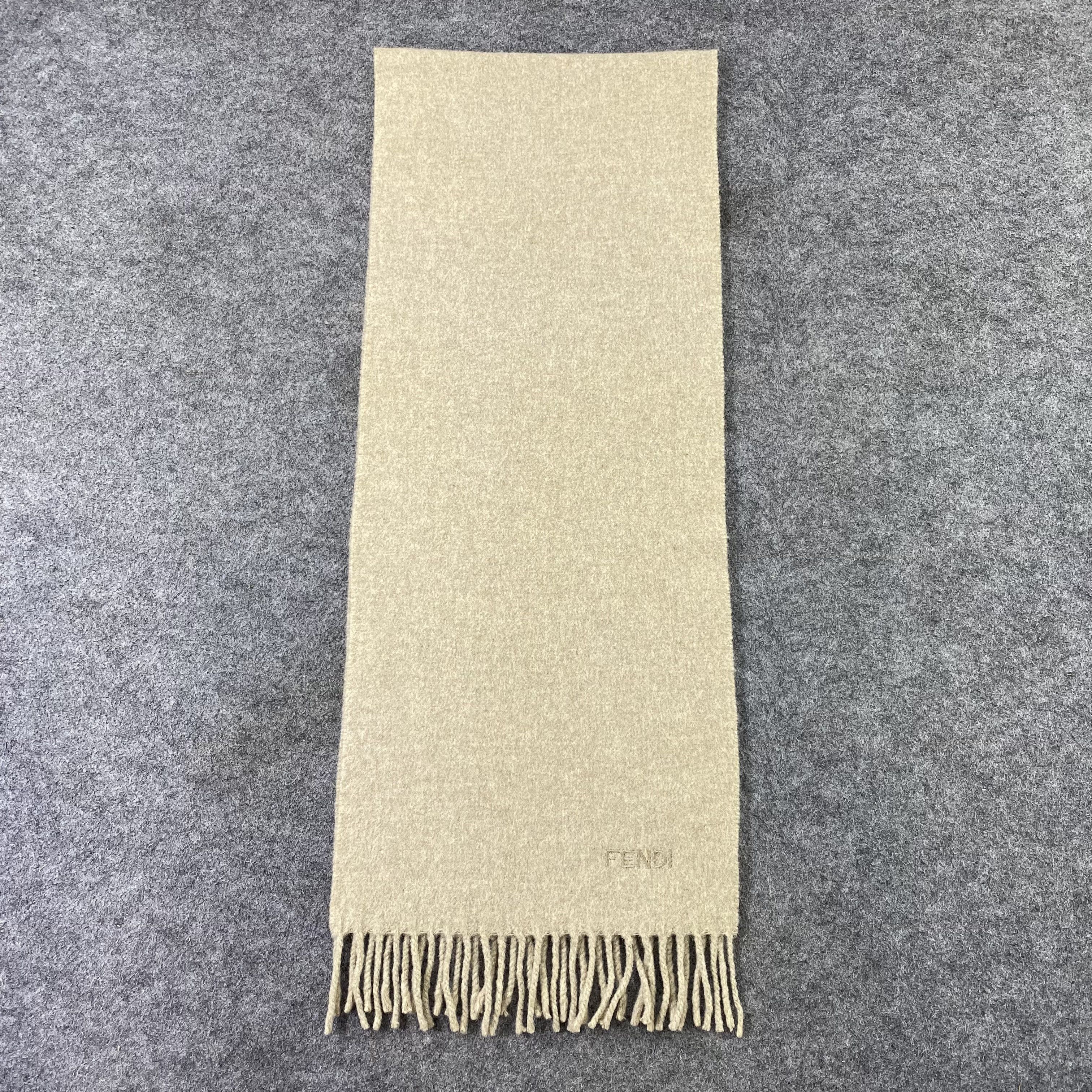 Fendi Fendi Muffler / Scarf / Neckwear -T1483 Size ONE SIZE - 2 Thumbnail