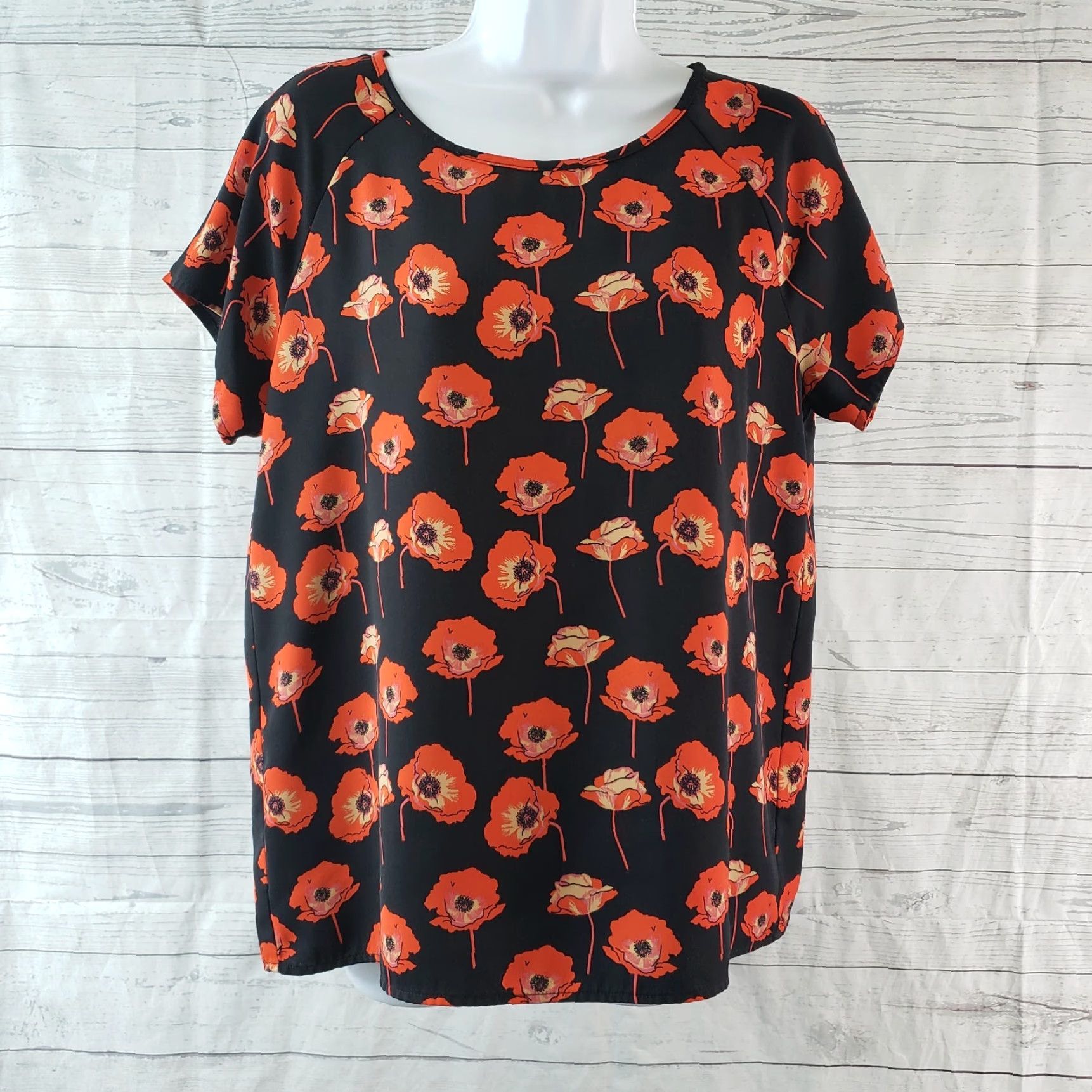 Vintage Cabi 3251 Womens Flanders Poppy Blouse Sz Small Black Red Short Sleeve Size S / US 4 / IT 40 - 2 Thumbnail