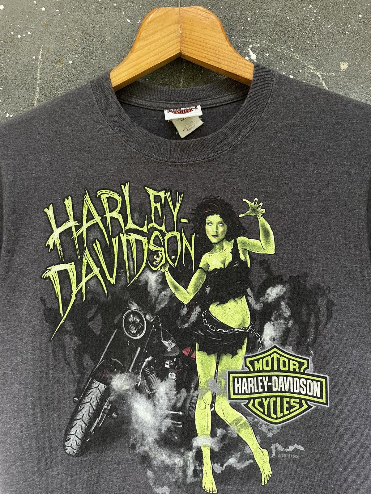 Harley Davidson Vintage Hanes Harley Davidson Zombie T-Shirt RARE Size US S / EU 44-46 / 1 - 4 Thumbnail