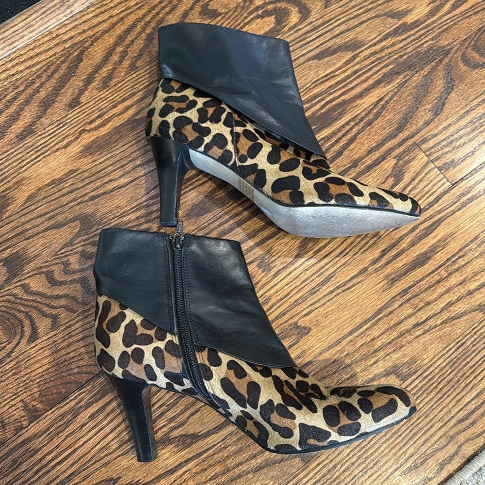 Chicos Chicos Women’s Leopard Ankle Boots Tan Black Calf Fur Size Size US 9.5 / IT 39.5 - 3 Thumbnail