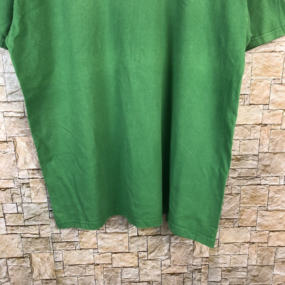 Nike Nike Green T-Shirt #A542 Size US XL / EU 56 / 4 - 6 Thumbnail