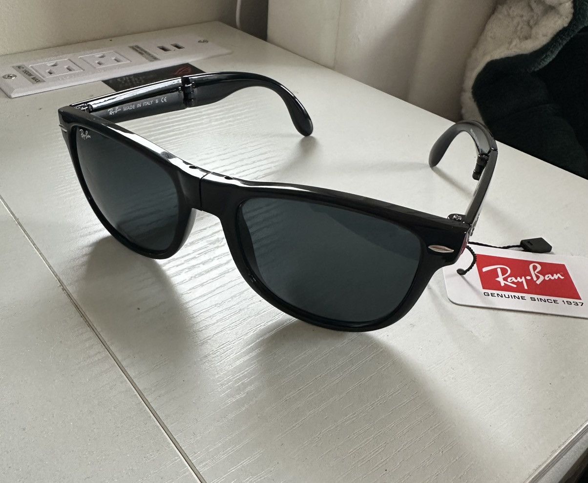 RayBan Ray-Ban Wayfarer Folding Classic RB4105 Size ONE SIZE - 5 Thumbnail