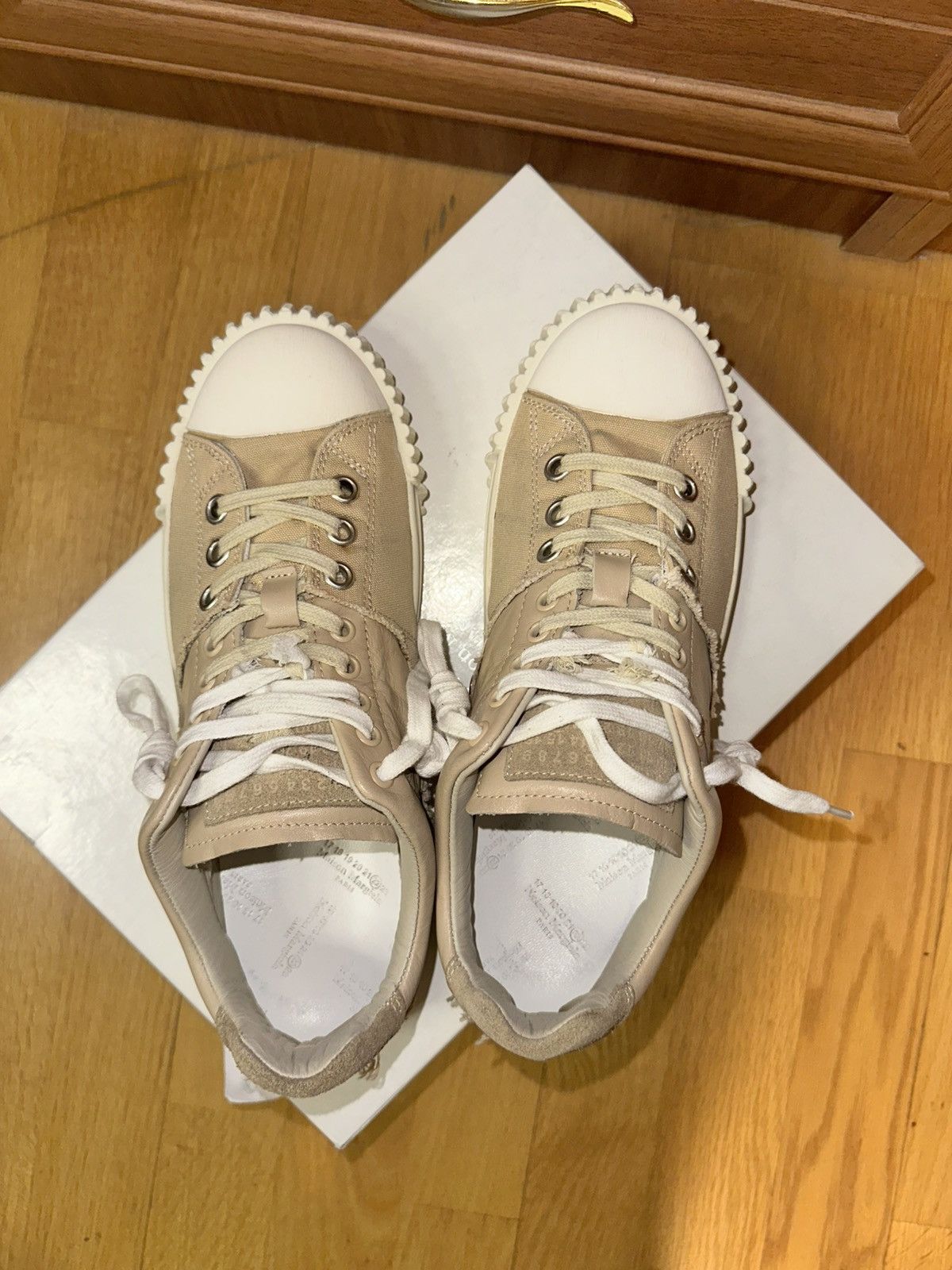 Maison Margiela Maison Margiela Evolution Low Distressed Sneakers Beige Size US 8 / EU 41 - 3 Thumbnail