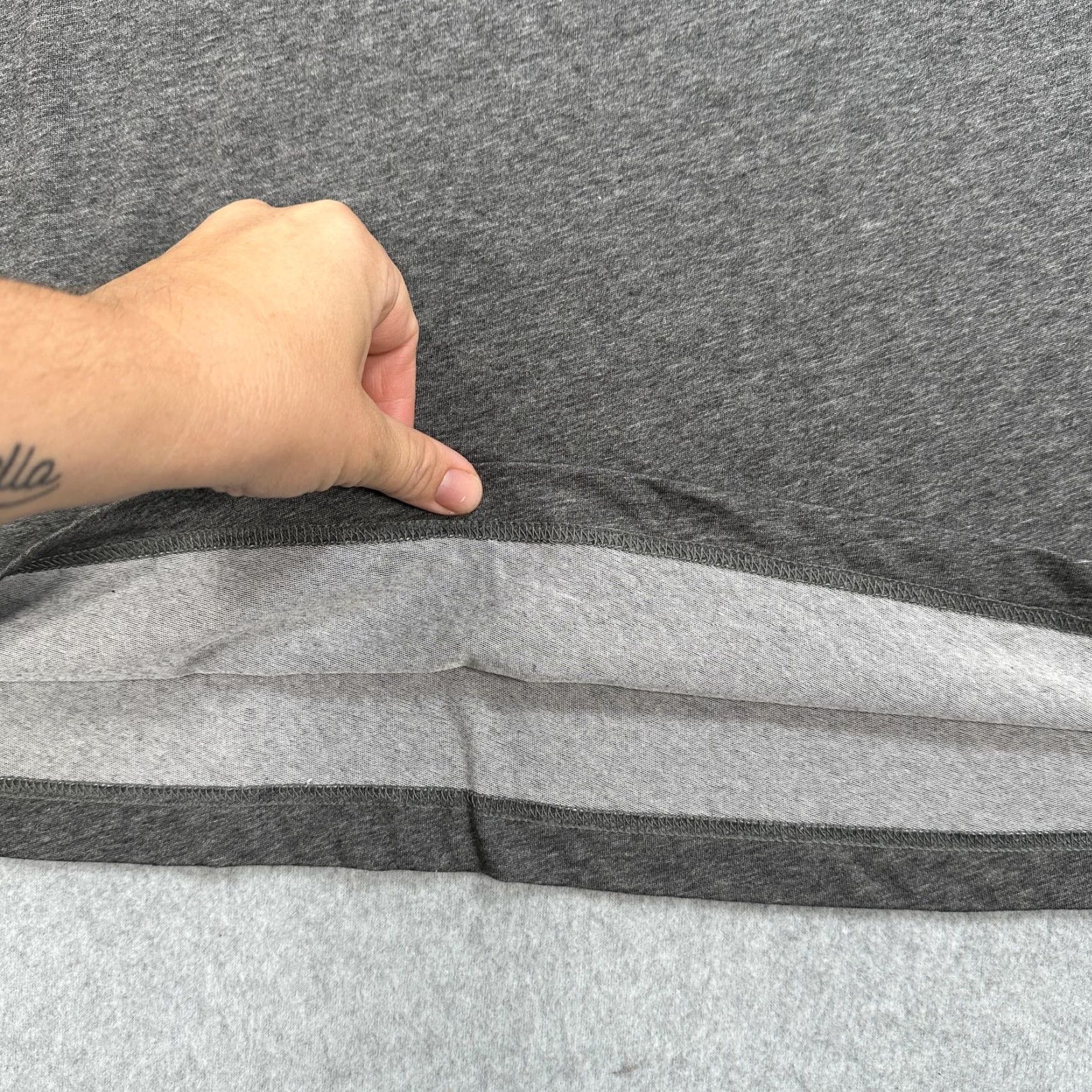 Nike Nike Dri-FIT Shirt Mens 2XL Gray Tee Athletic Training Running Workout T-Shirt Mens Size US XXL / EU 58 / 5 - 5 Thumbnail