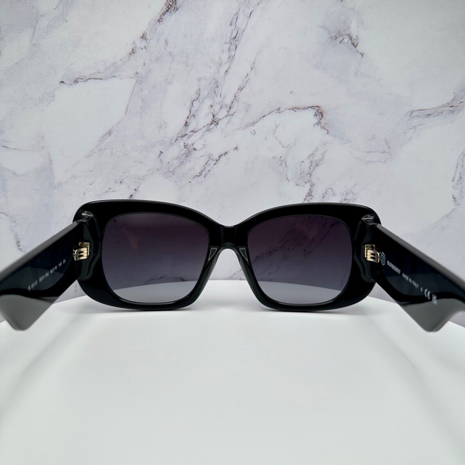 Burberry Burberry Sunglasses Black Acetate Gold Metal Logo Oversized Size ONE SIZE - 13 Thumbnail