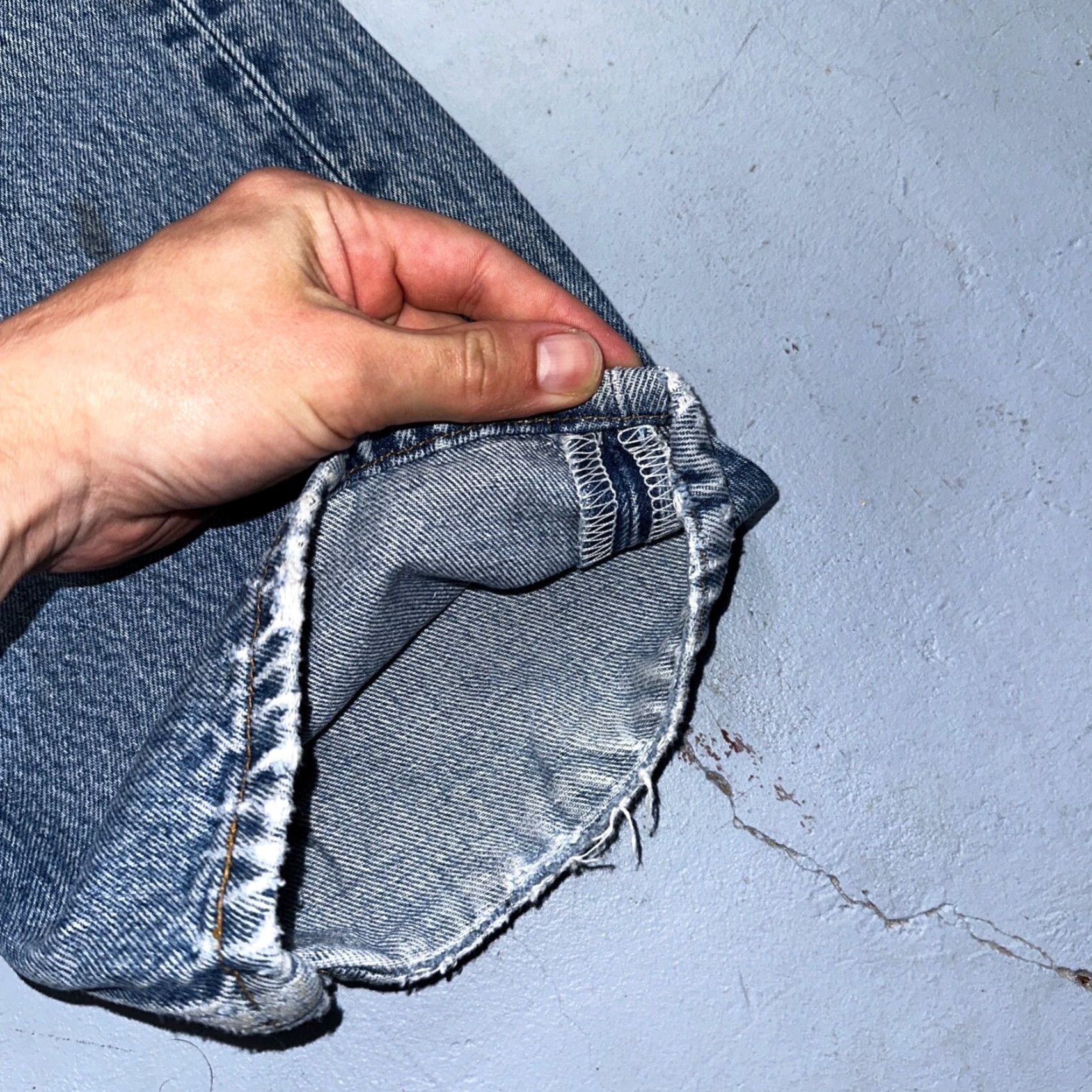 Levi's Levi's 501 Jeans Vintage 90s Straight Leg Light Wash Blue 38x34 Men Regular Maison? Size US 38 / EU 54 - 4 Thumbnail