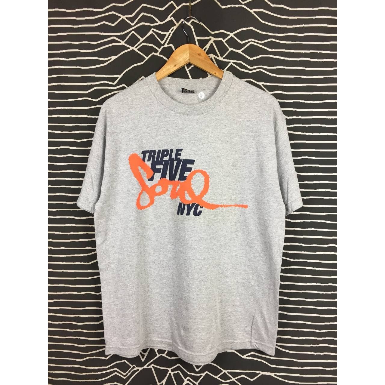 Triple 5 Soul Vtg Triple Five Soul NYC OG Streetwear Hip Hop Tee Size L Size US L / EU 52-54 / 3 - 1 Thumbnail