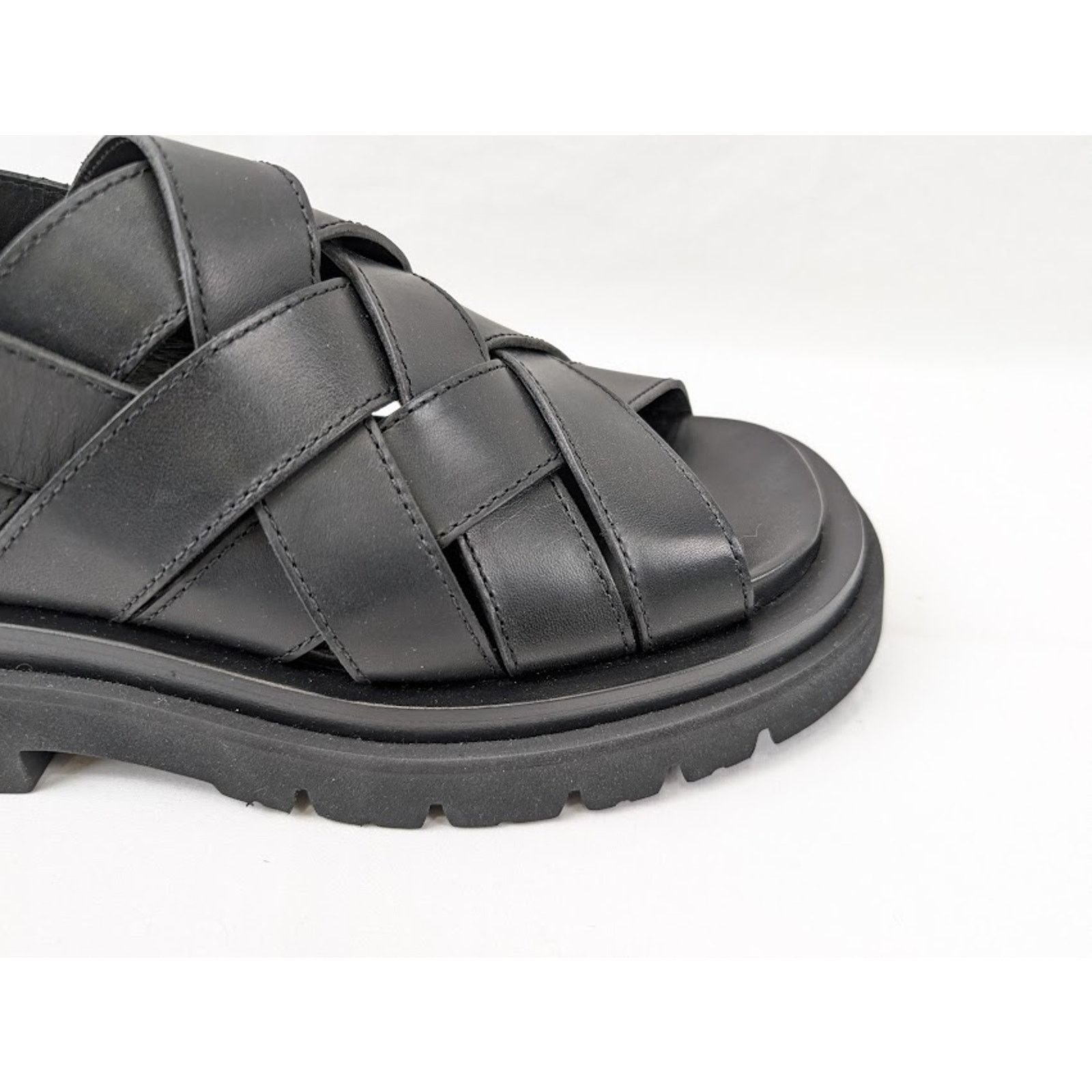 Bottega Veneta o1rshd1 Lug Sandal Military Calf in Black Size US 9 / EU 42 - 3 Thumbnail