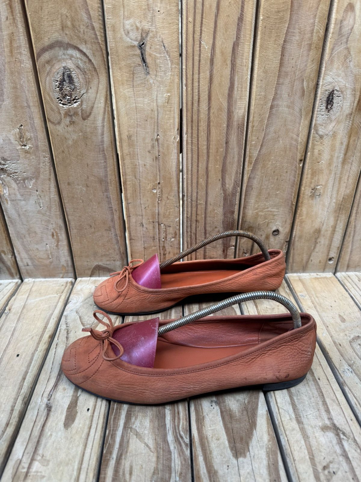 Gucci Gucci Orange women’s leather ballet flats EUR 37 US 7 Size US 7 / IT 37 - 13 Thumbnail