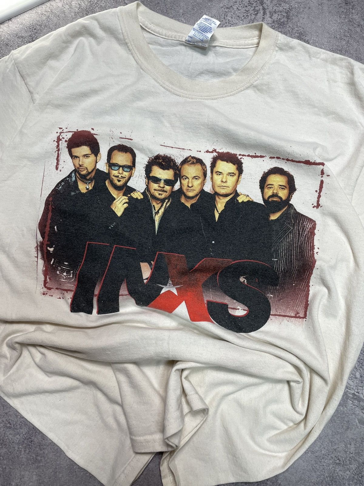 Band Tees Vintage Inxs Concert Tour T Shirt 2007 Band Shirt Size US L / EU 52-54 / 3 - 3 Thumbnail