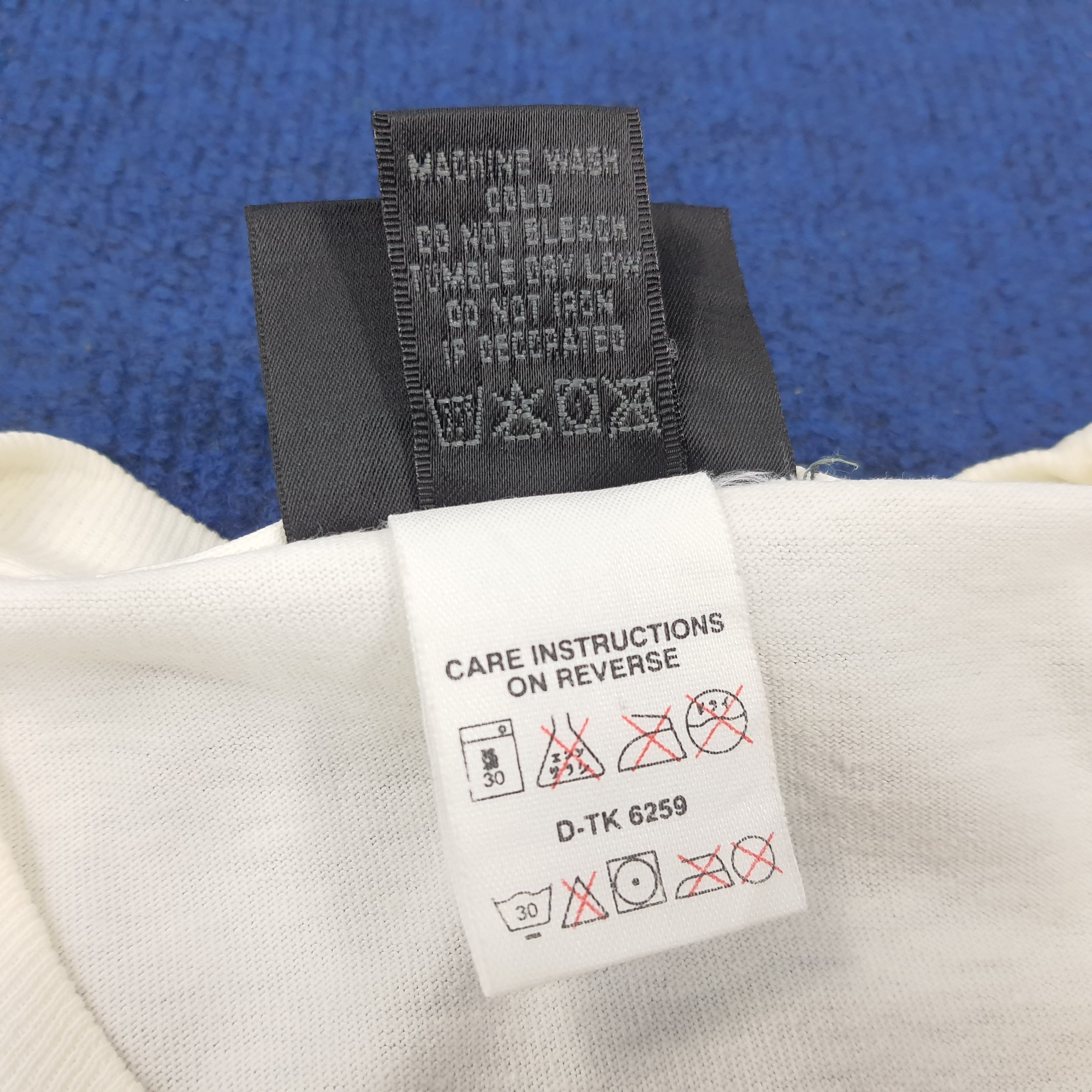 DKNY × Vintage Vintage DKNY Donna Karan New York Streetwear Boxy Tshirt Size US L / EU 52-54 / 3 - 6 Thumbnail