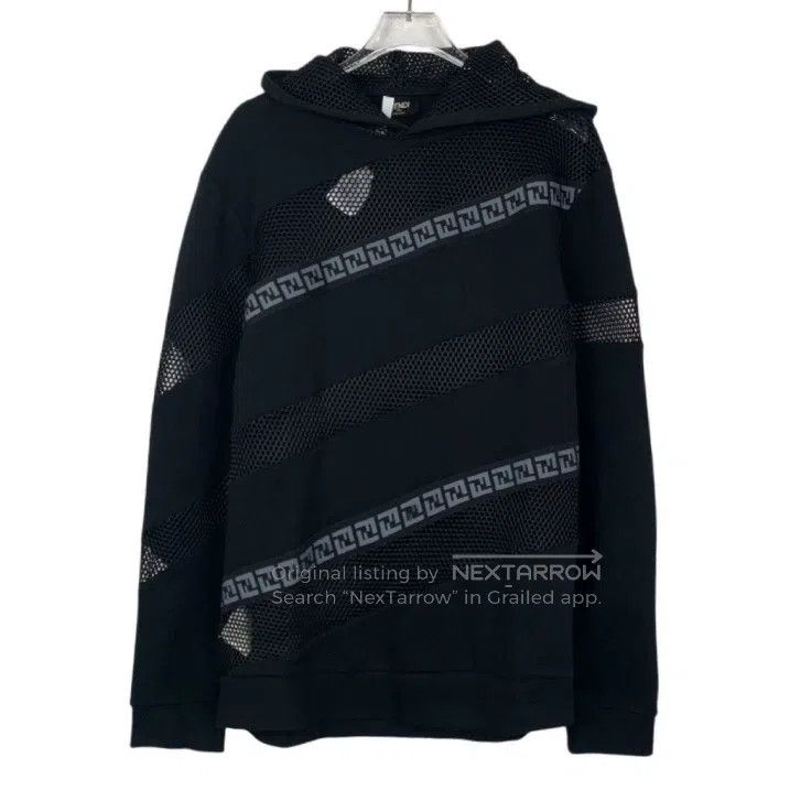 Fendi Fendi Logo Letter Cut-Out Patchwork Design Black Hooded Sw Size US M / EU 48-50 / 2 - 1 Thumbnail