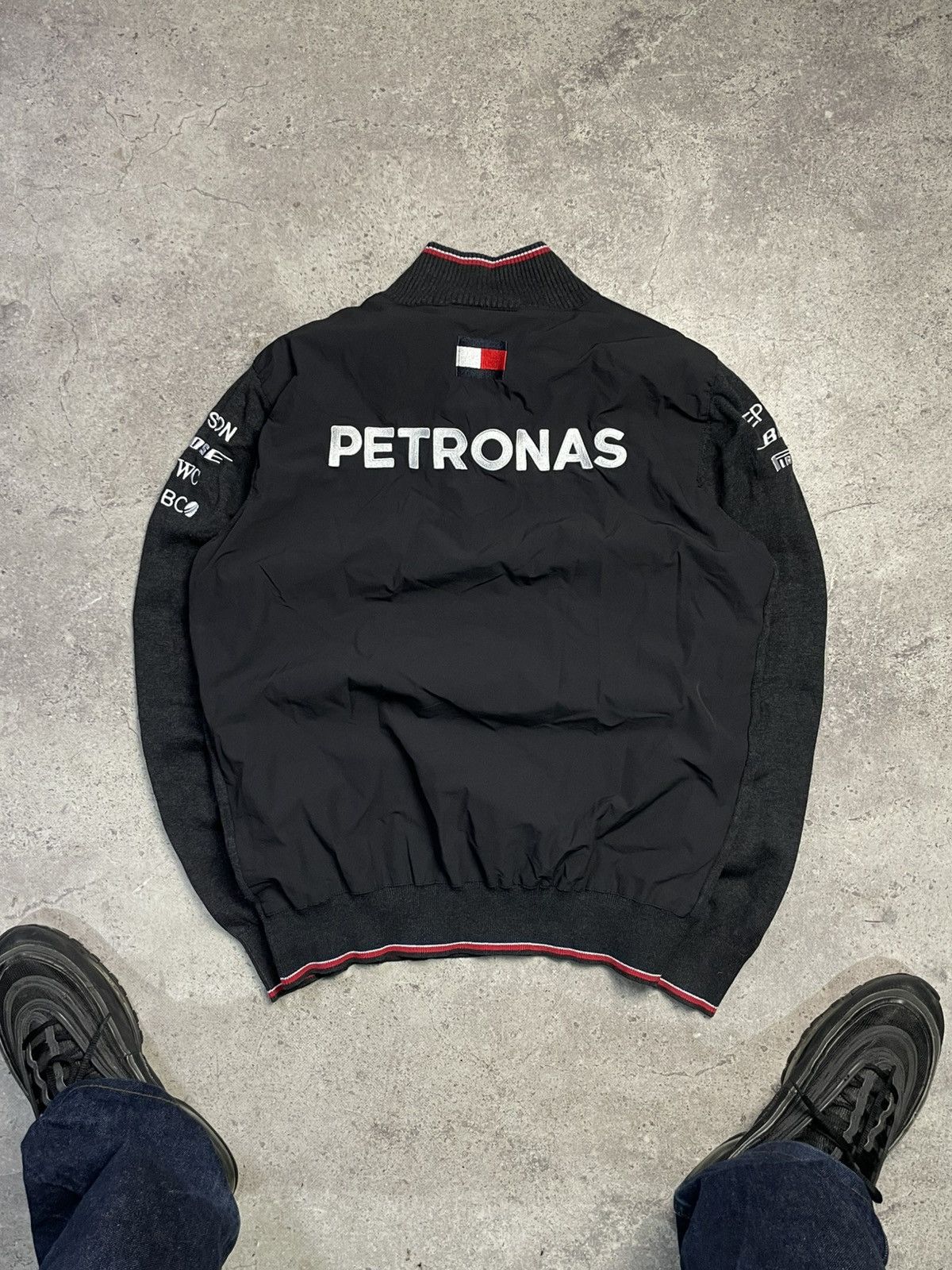 Formula 1 Mercedes Benz AMG Petronas Formula One Team Sweater Size US M / EU 48-50 / 2 - 4 Thumbnail