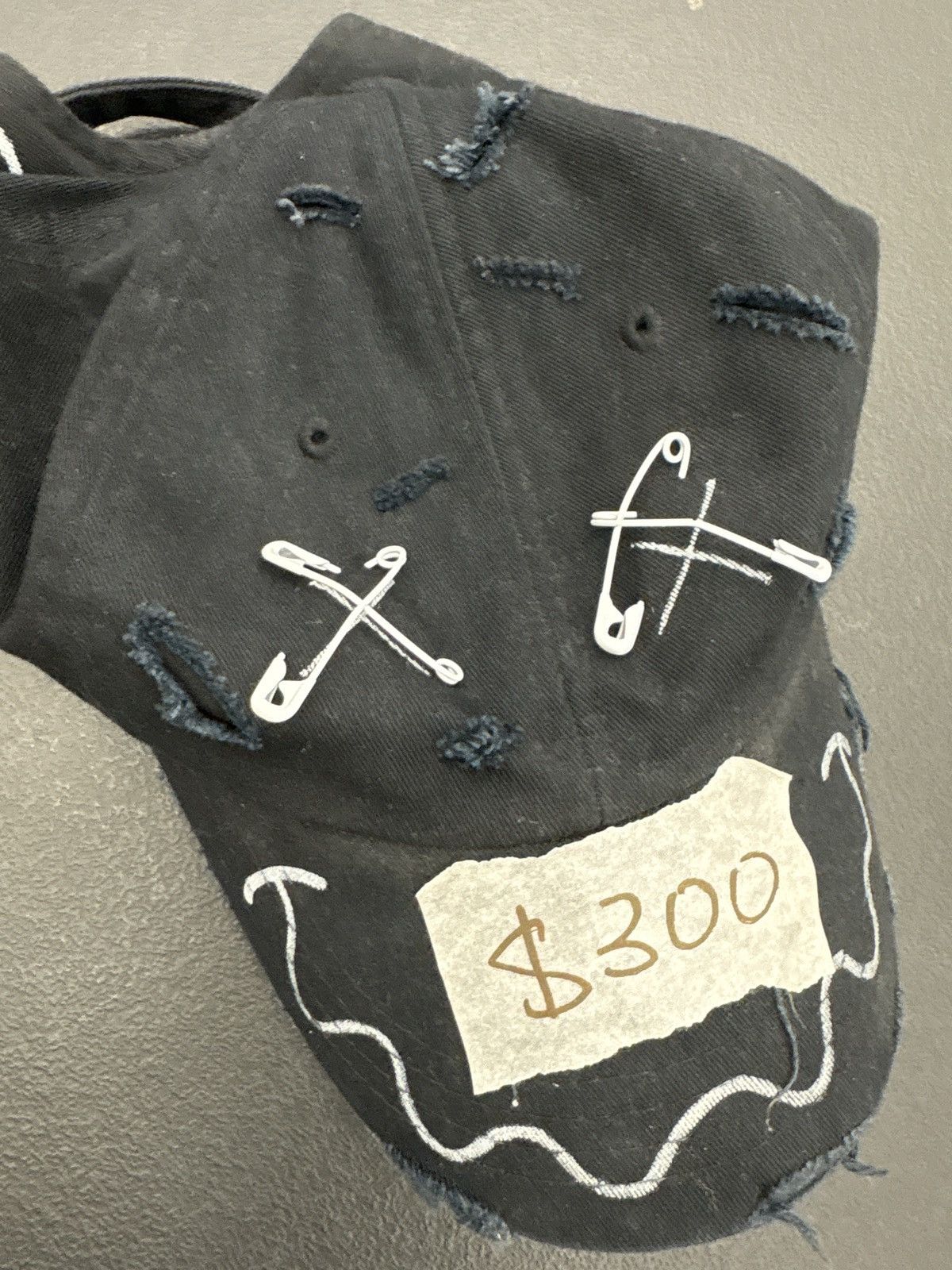 99%IS- 99% is Black cap Size ONE SIZE - 4 Thumbnail